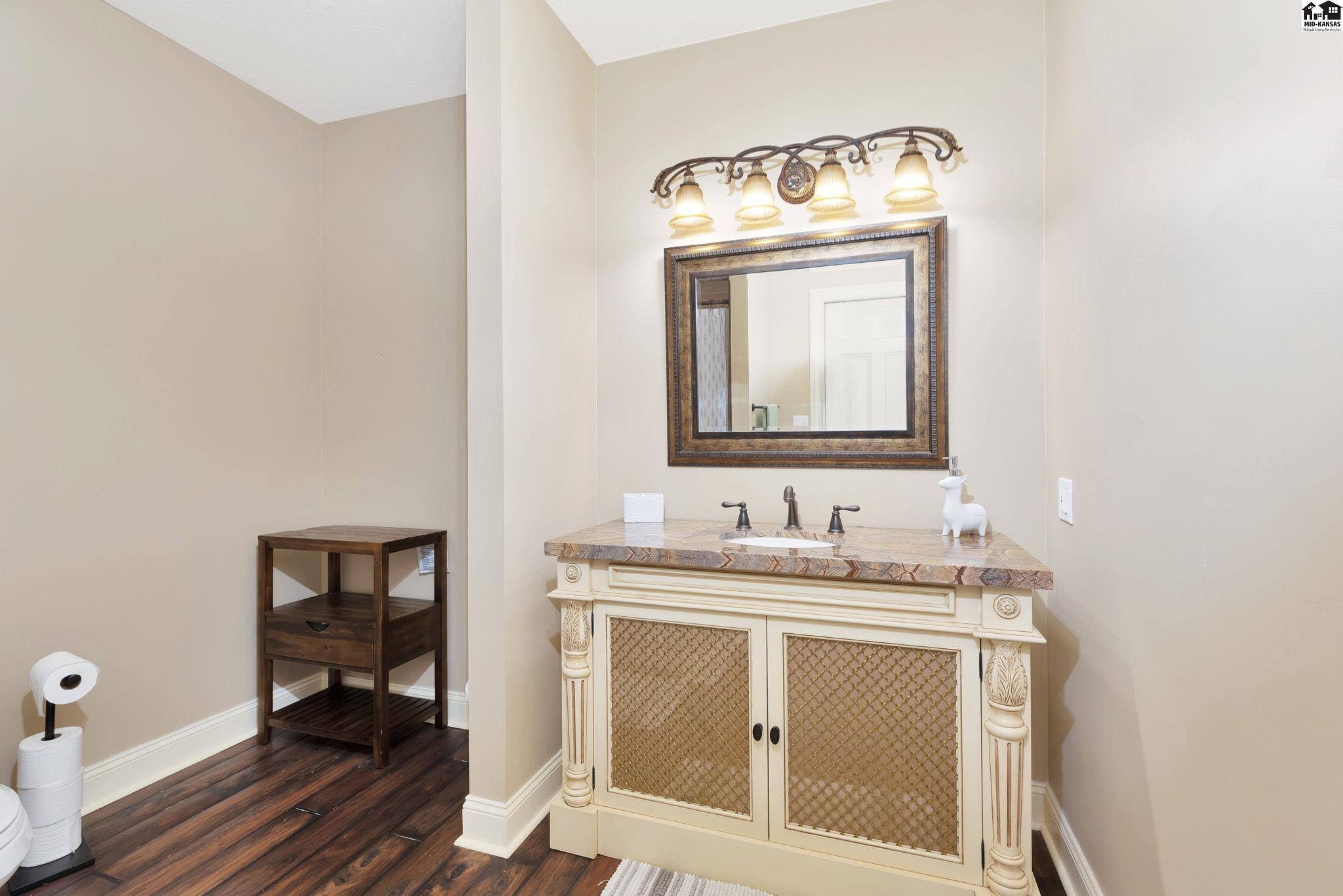 4603 Spyglass Drive Hutchinson KS 67502