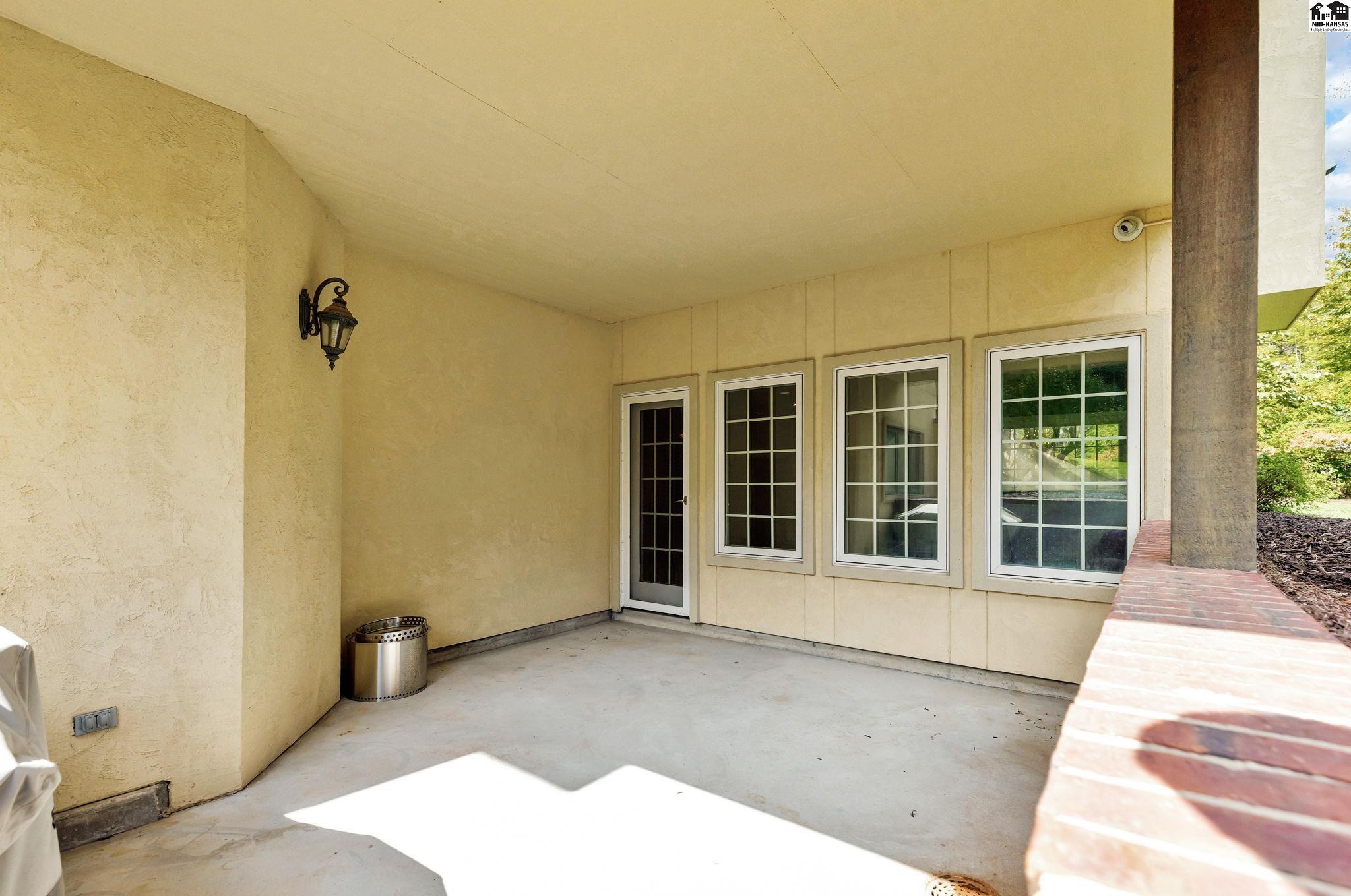 4603 Spyglass Drive Hutchinson KS 67502