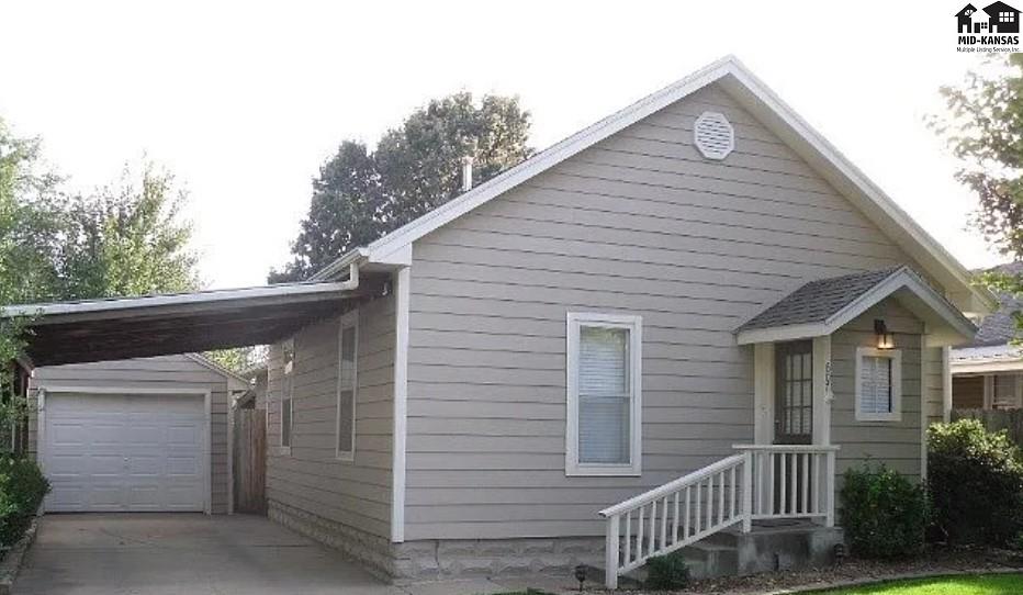 607 W 18th Avenue Hutchinson KS 67502