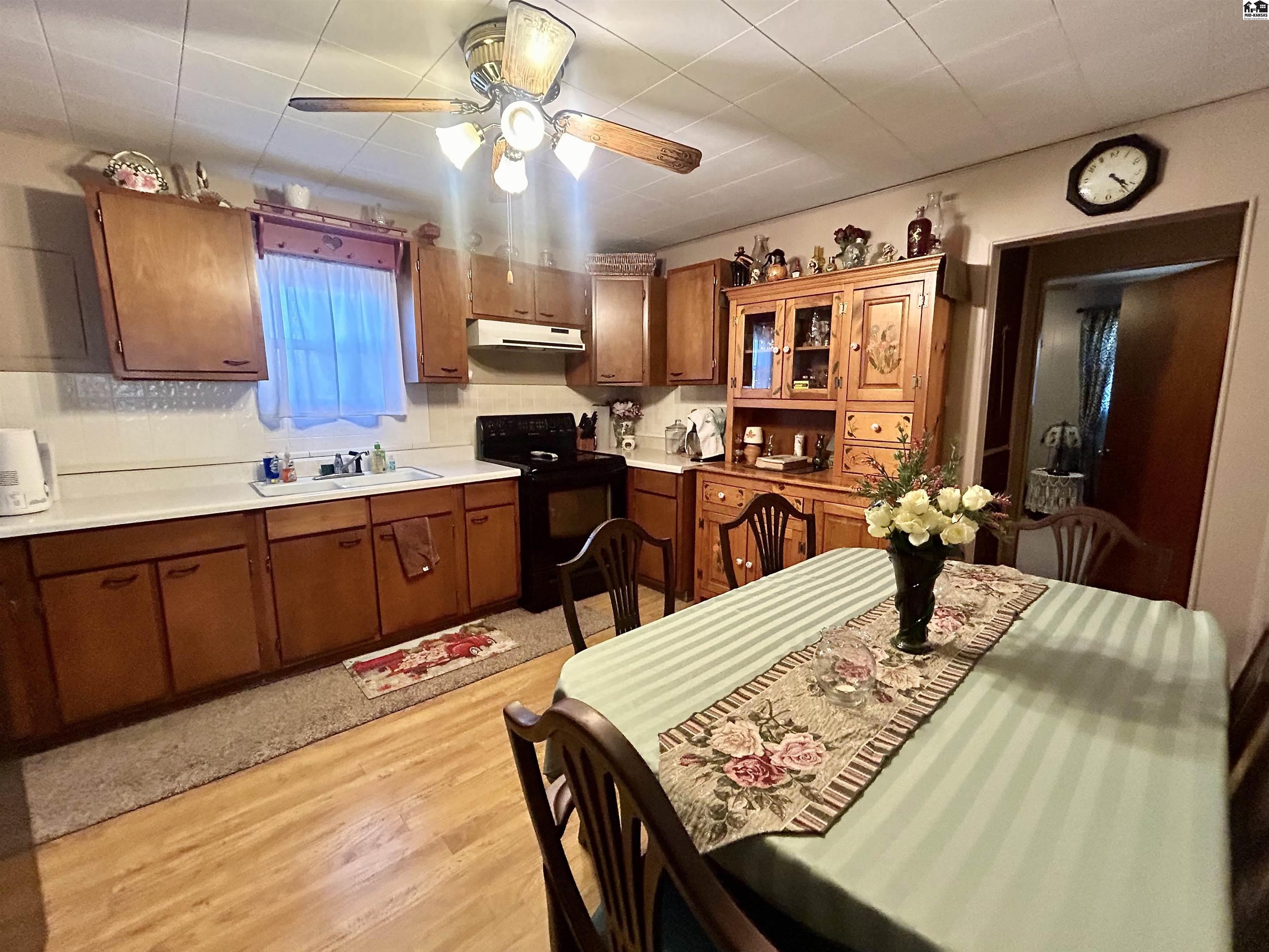 120 S Elm Street Arlington KS 67514