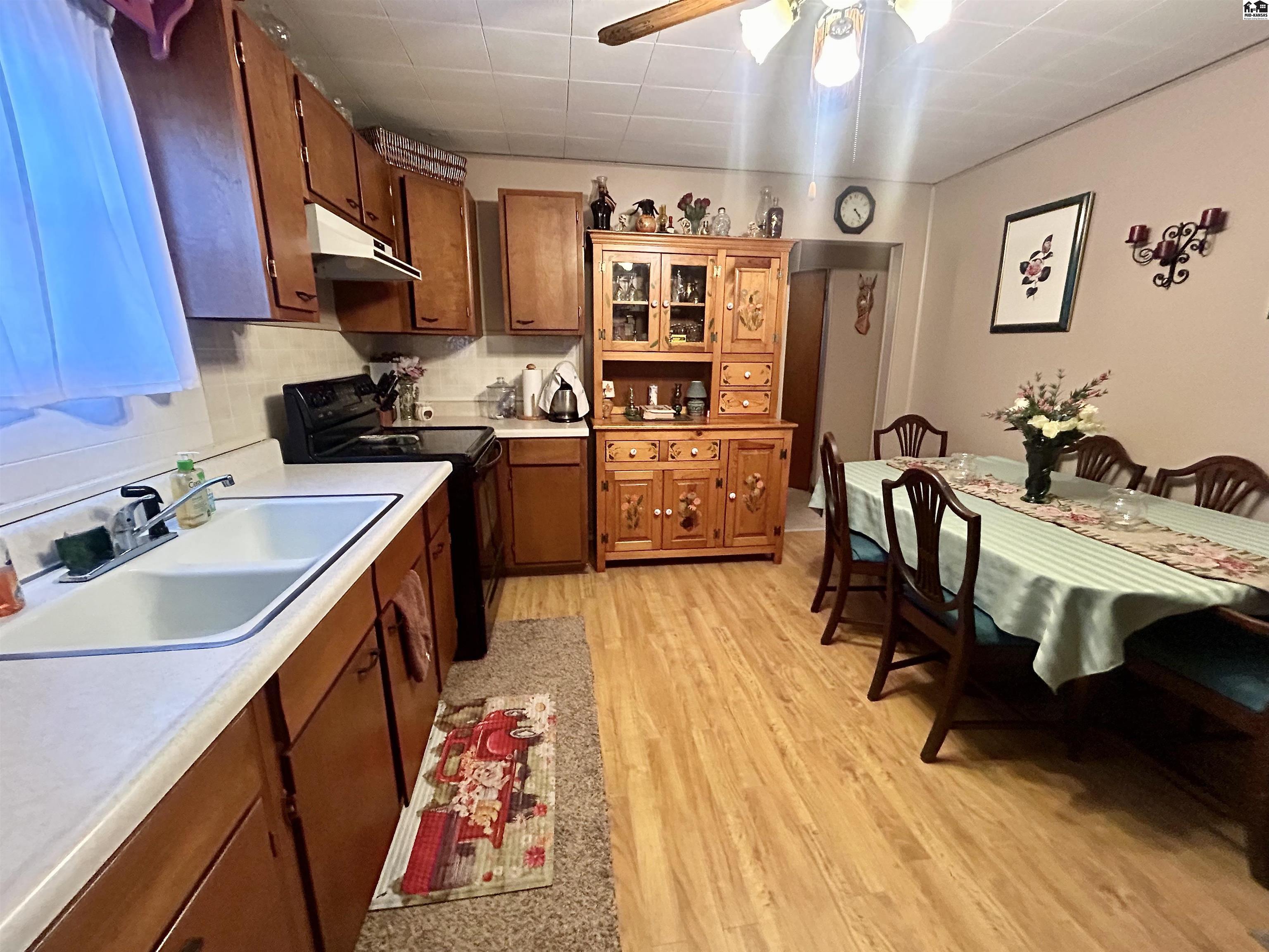 120 S Elm Street Arlington KS 67514