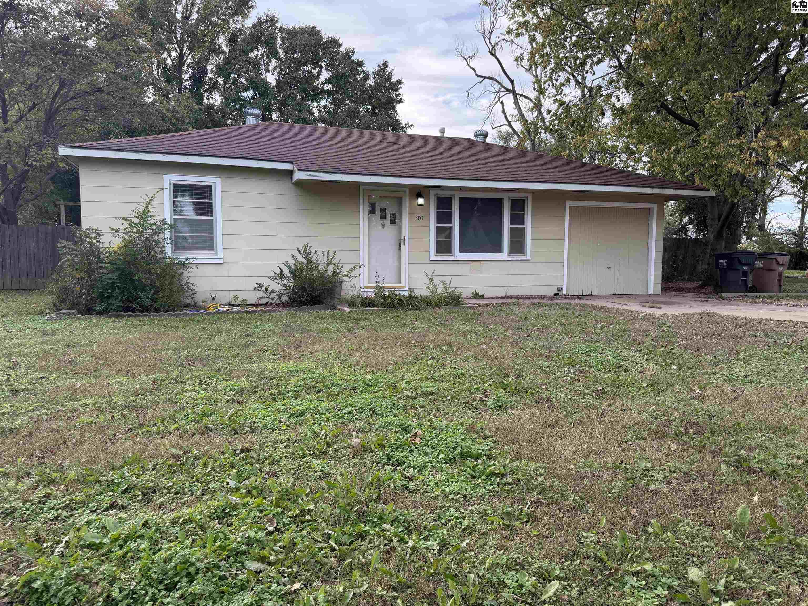 307 N Hutchinson Street Haven KS 67543