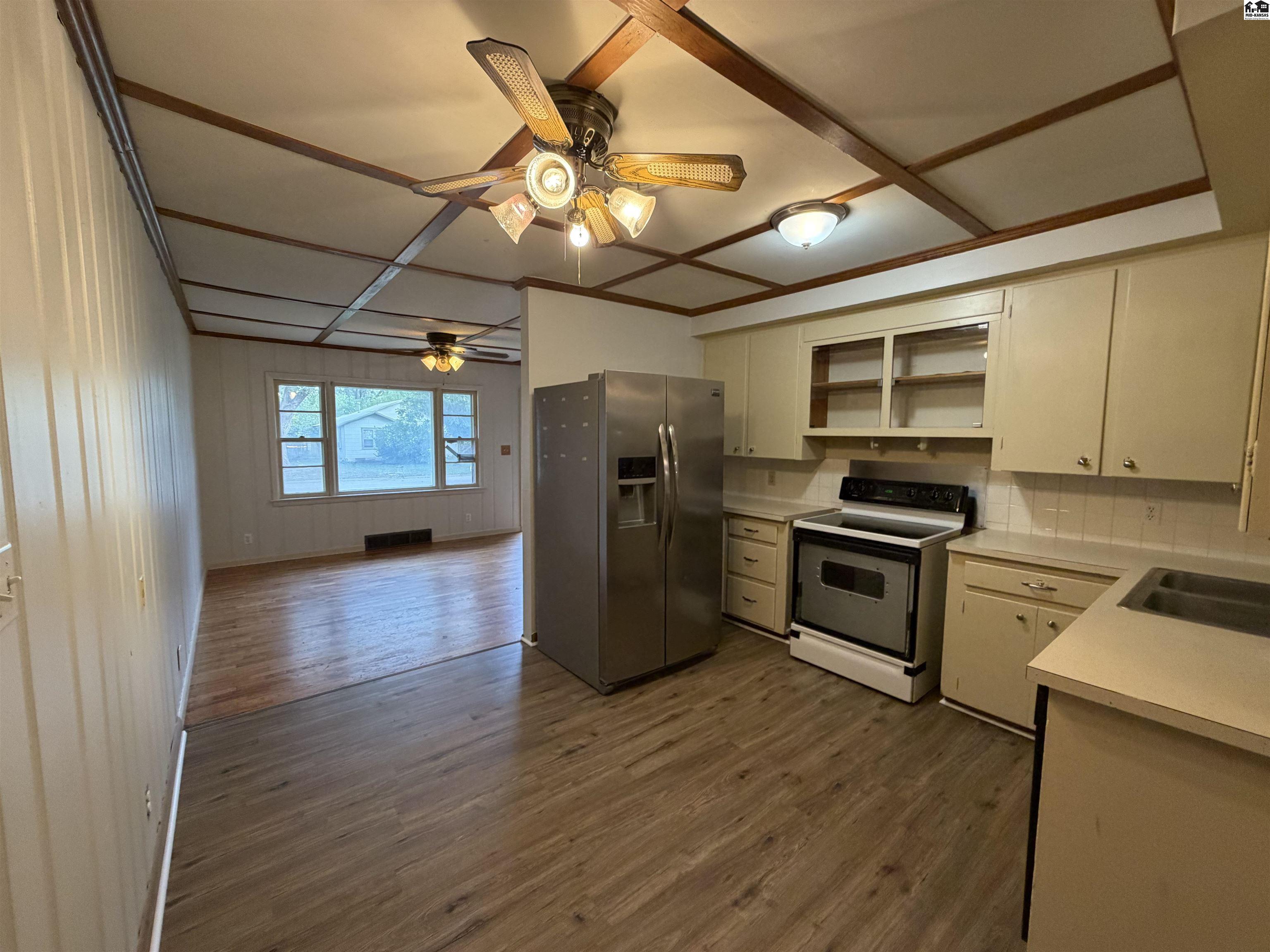 307 N Hutchinson Street Haven KS 67543