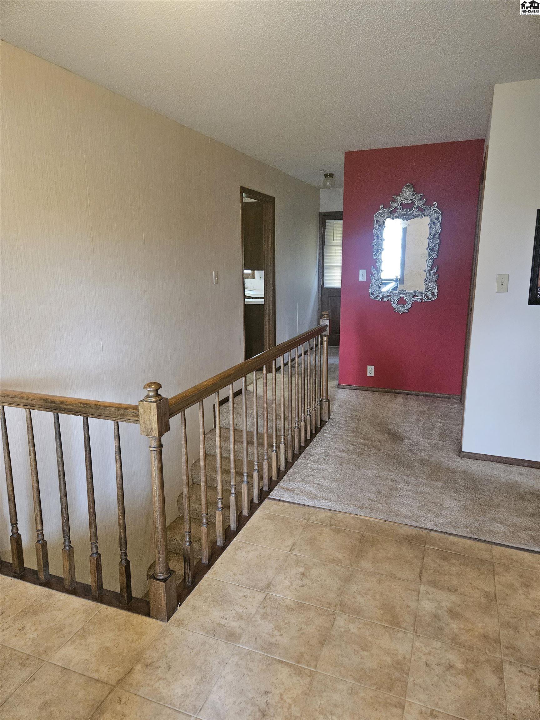 2506 Canterbury Drive Hutchinson KS 67502