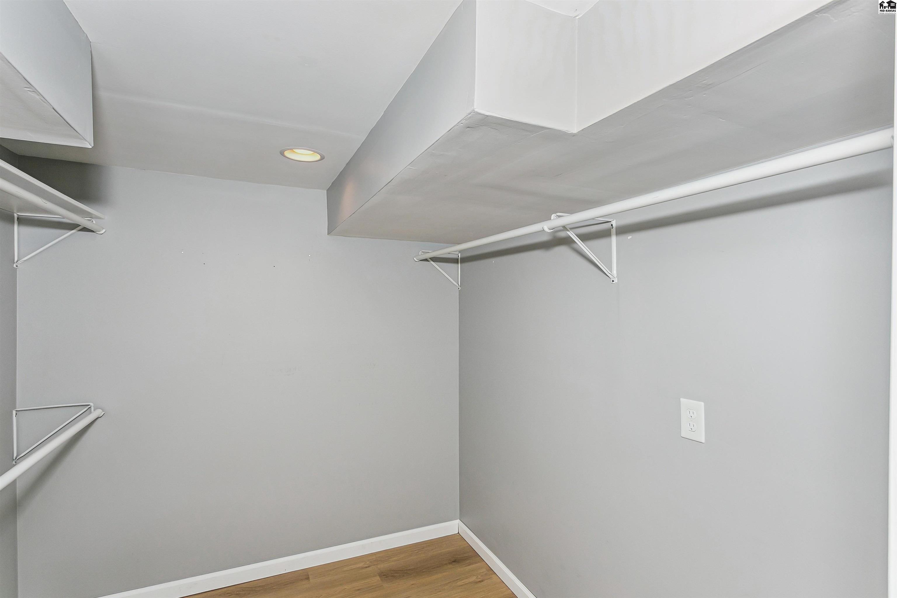 201 E 19th Avenue Hutchinson KS 67502