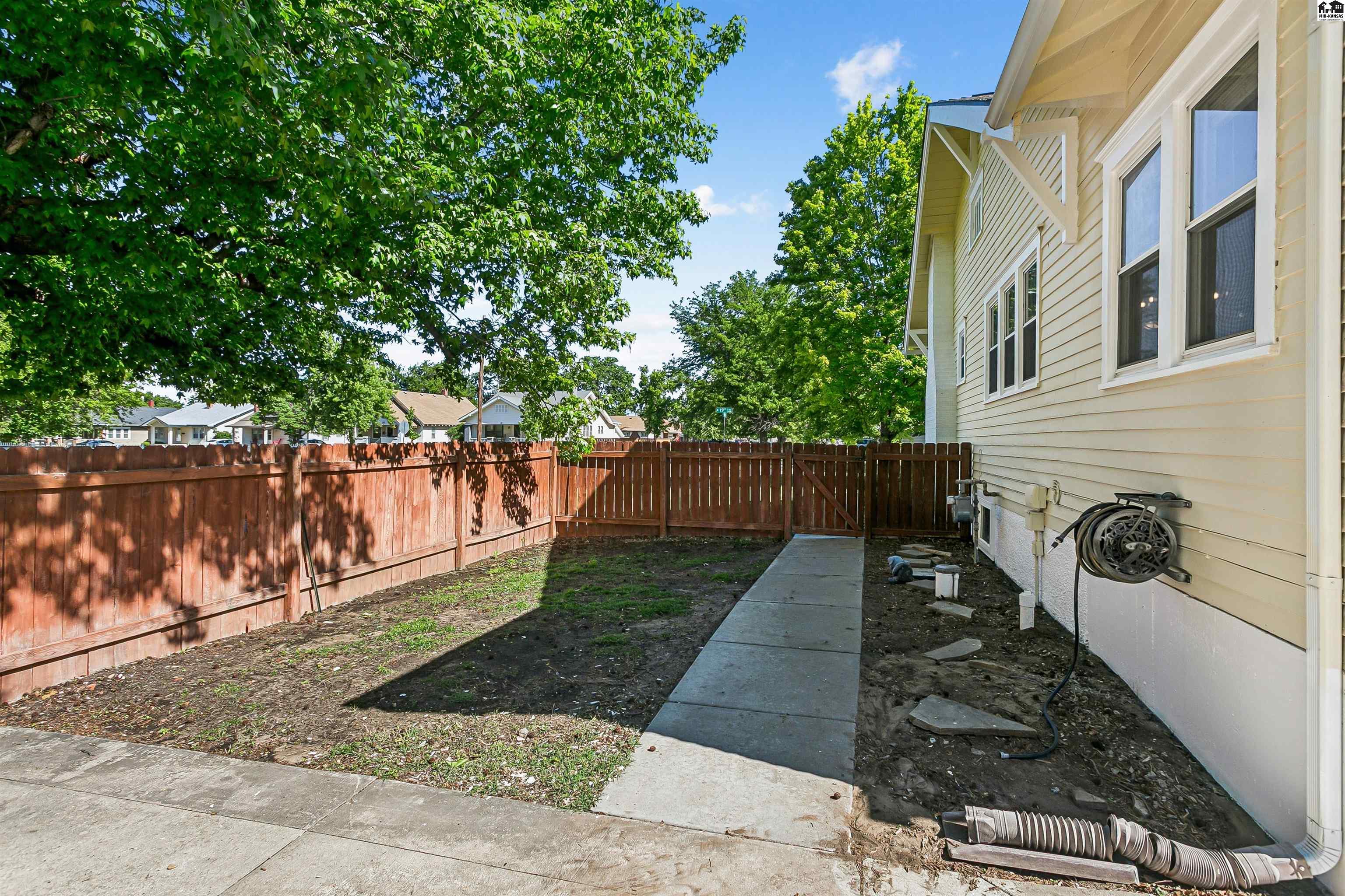 201 E 19th Avenue Hutchinson KS 67502