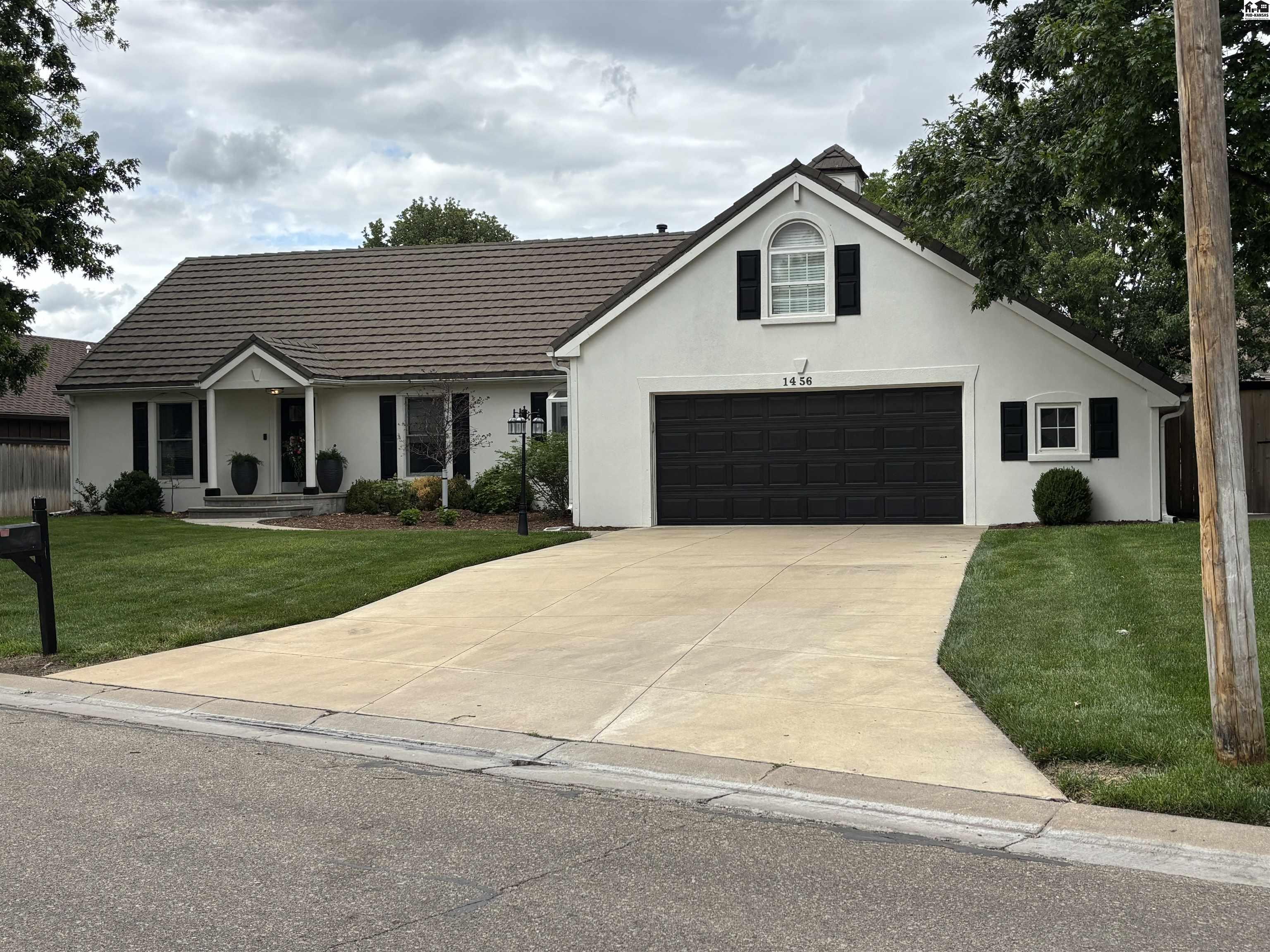 1456 Briarwood Lane Mcpherson KS 67460