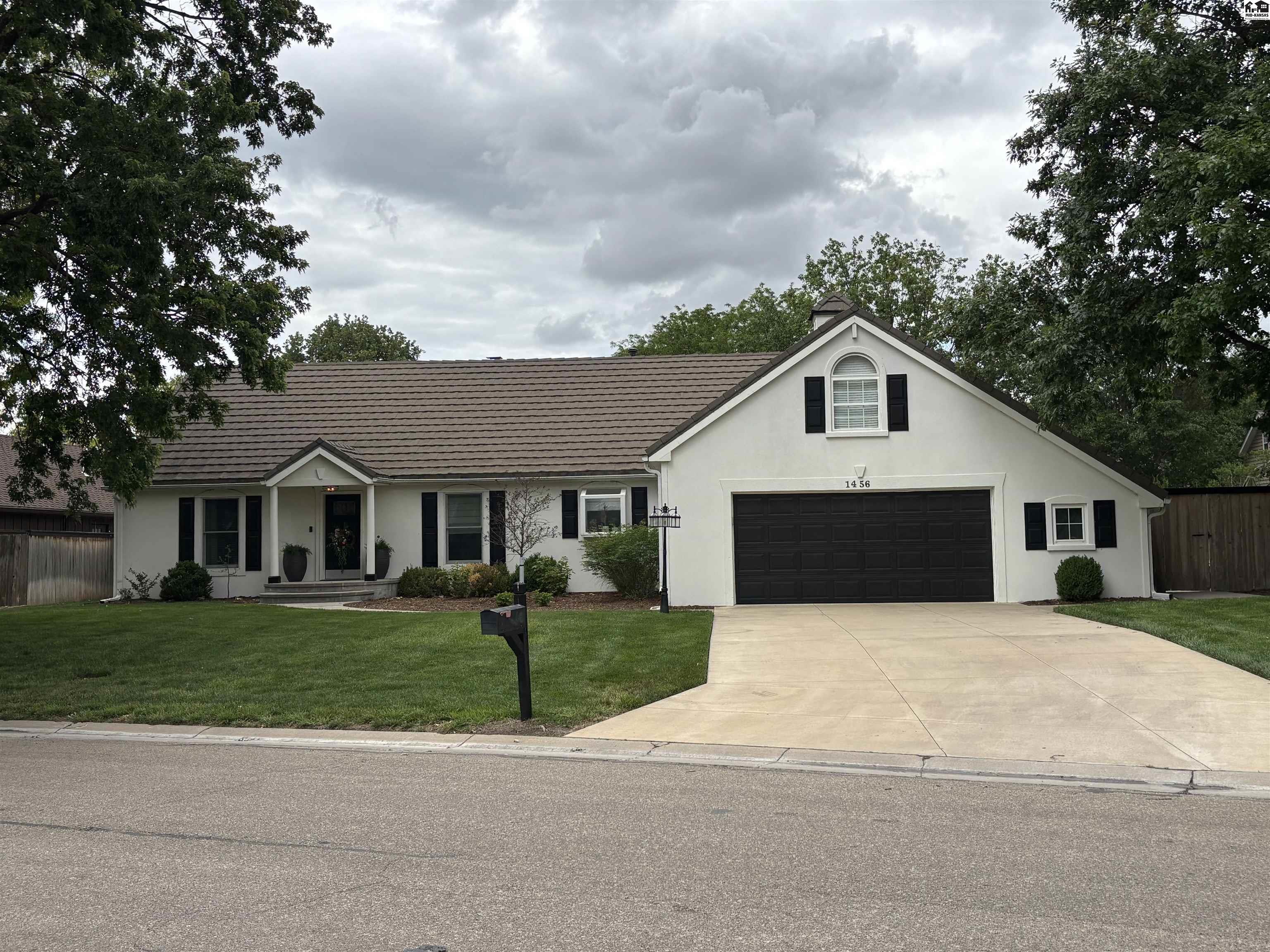 1456 Briarwood Lane Mcpherson KS 67460