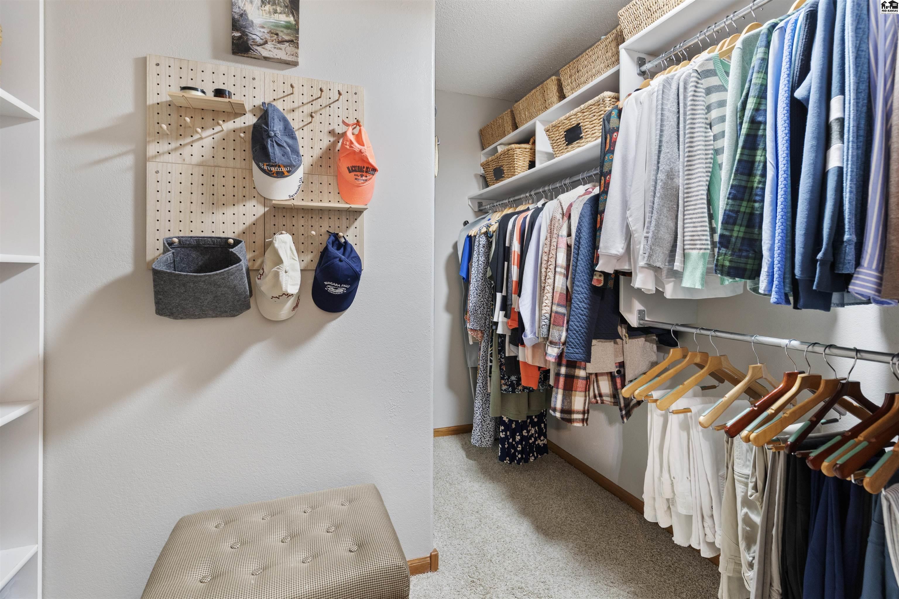 1306 Stone Bridge Drive Hutchinson KS 67502