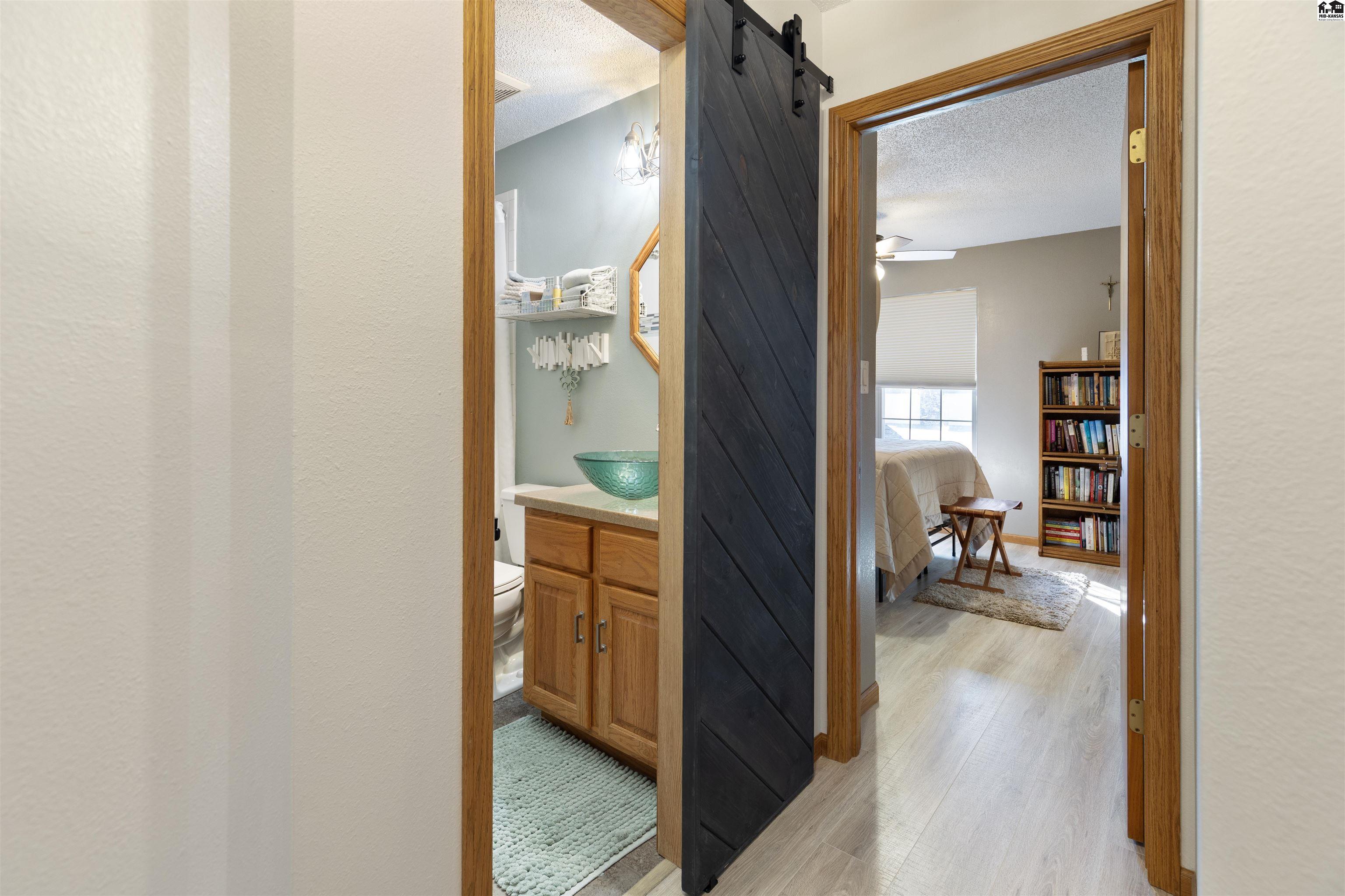 1306 Stone Bridge Drive Hutchinson KS 67502