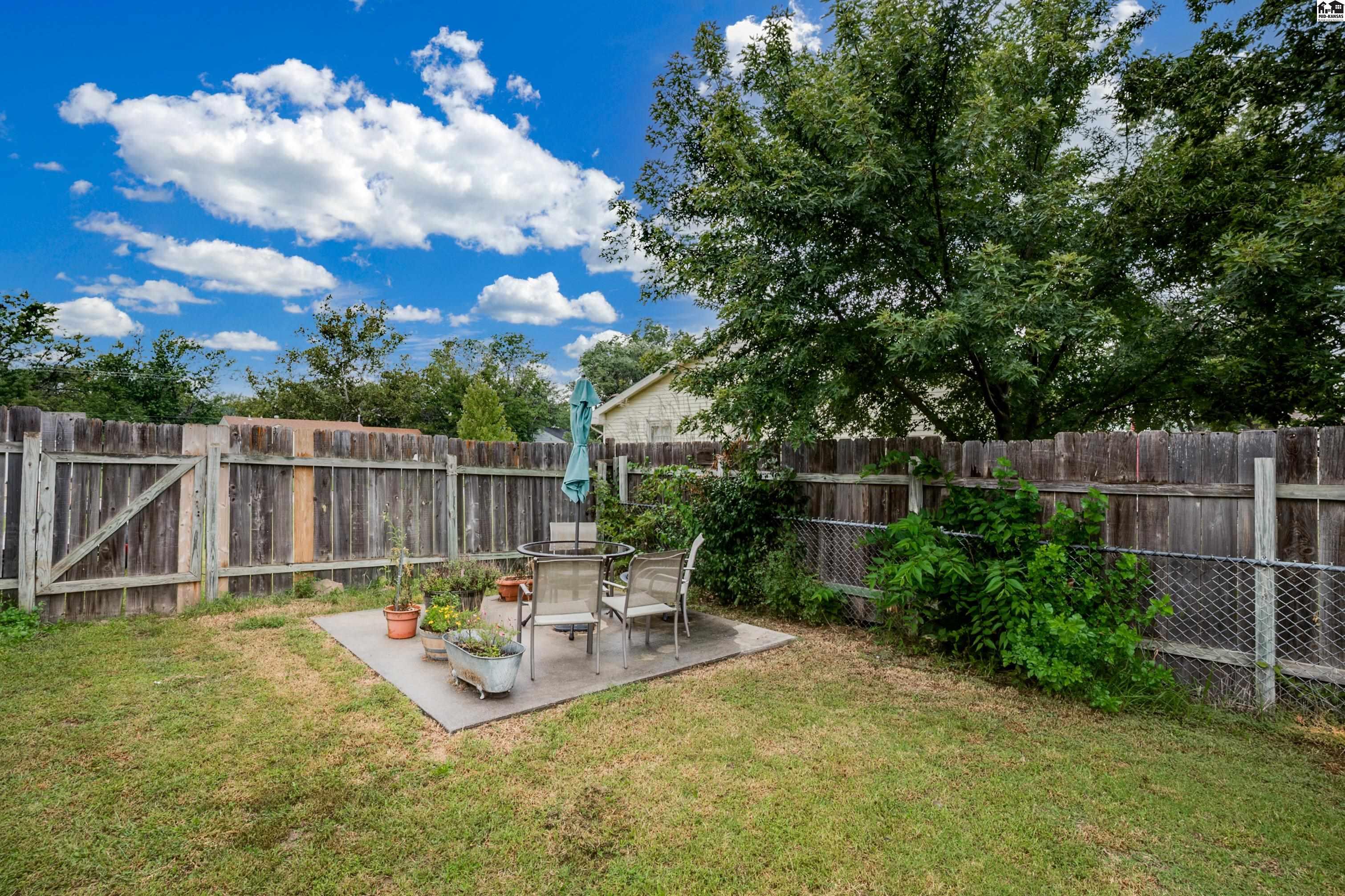 73 Random Road Hutchinson KS 67502