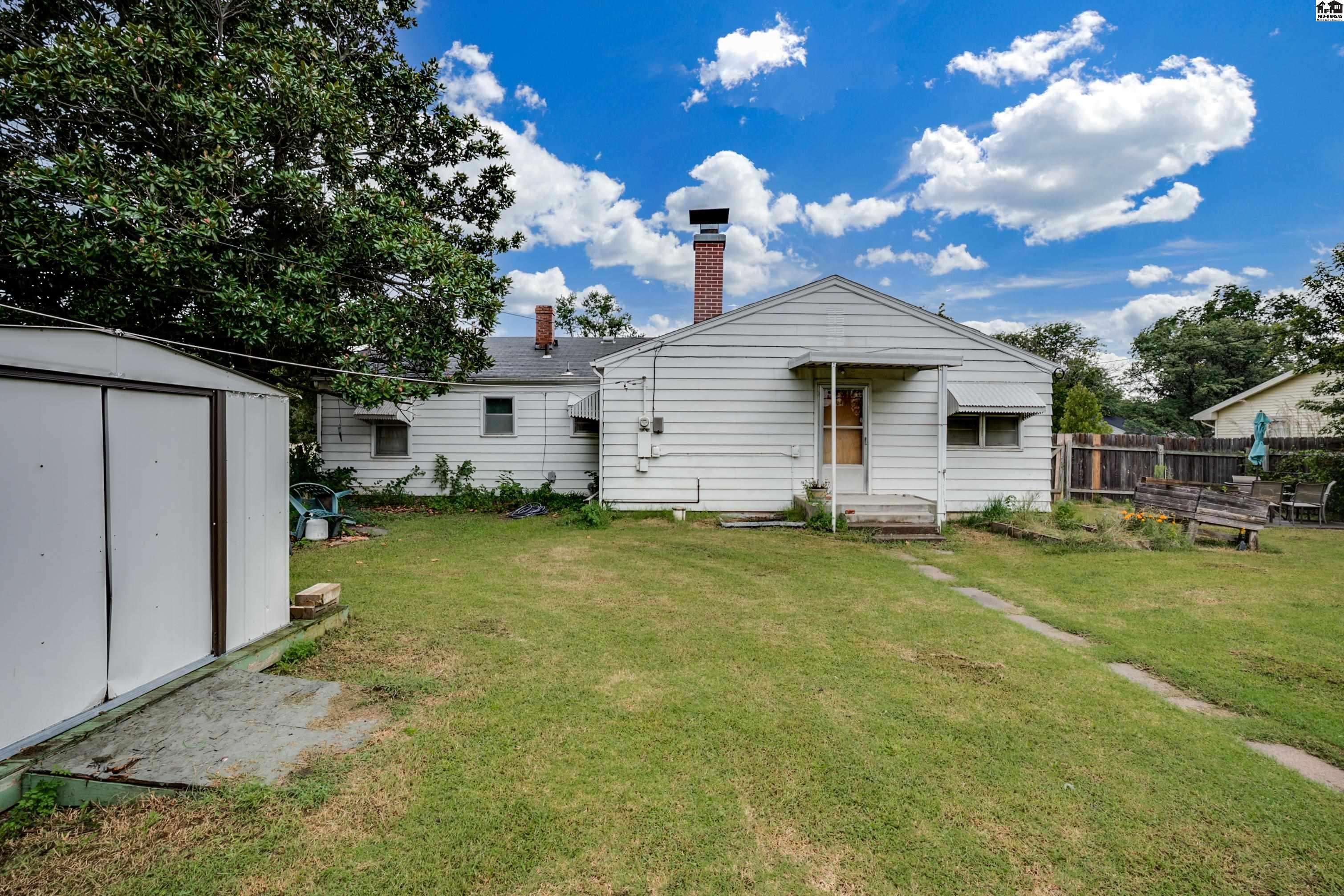 73 Random Road Hutchinson KS 67502