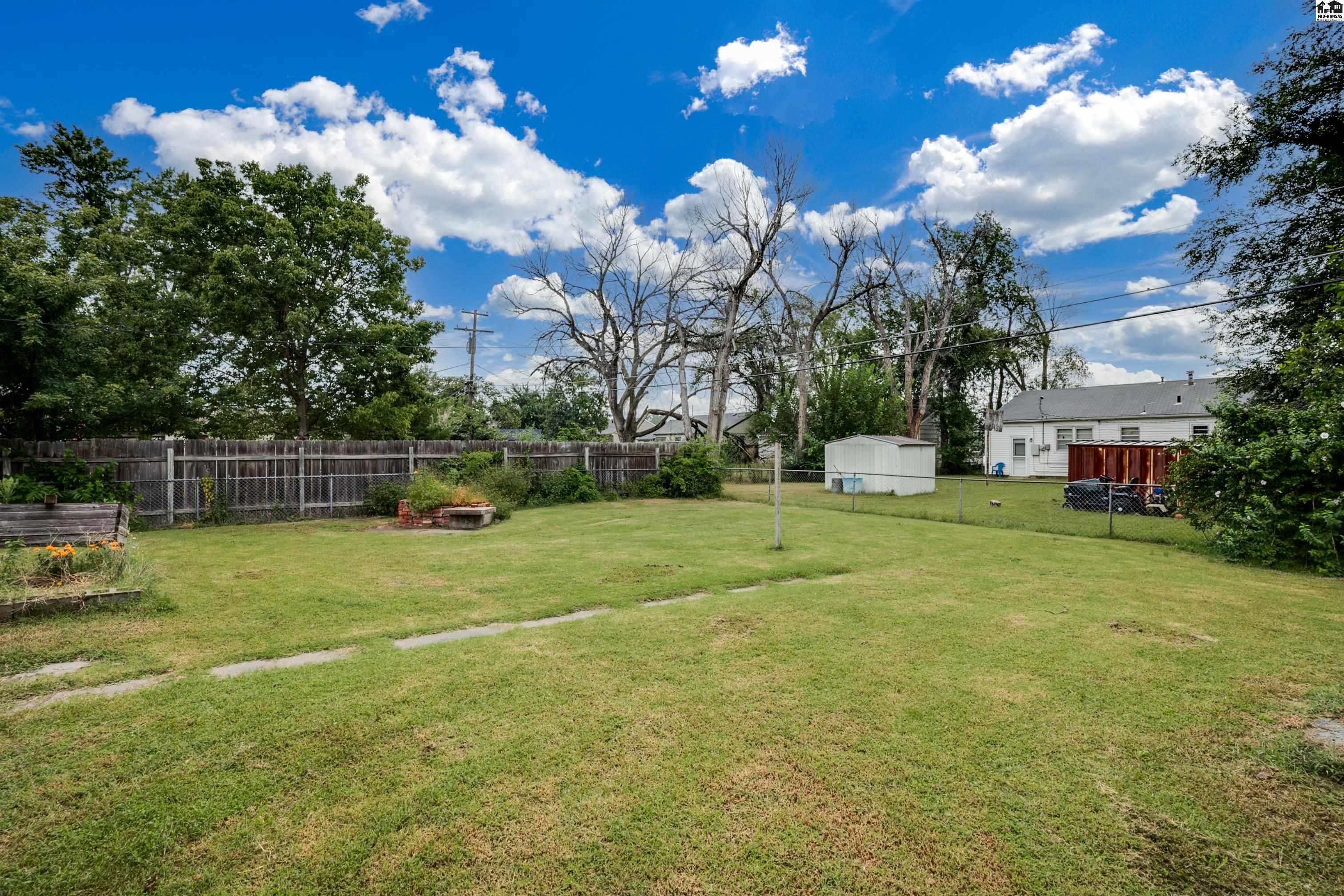 73 Random Road Hutchinson KS 67502