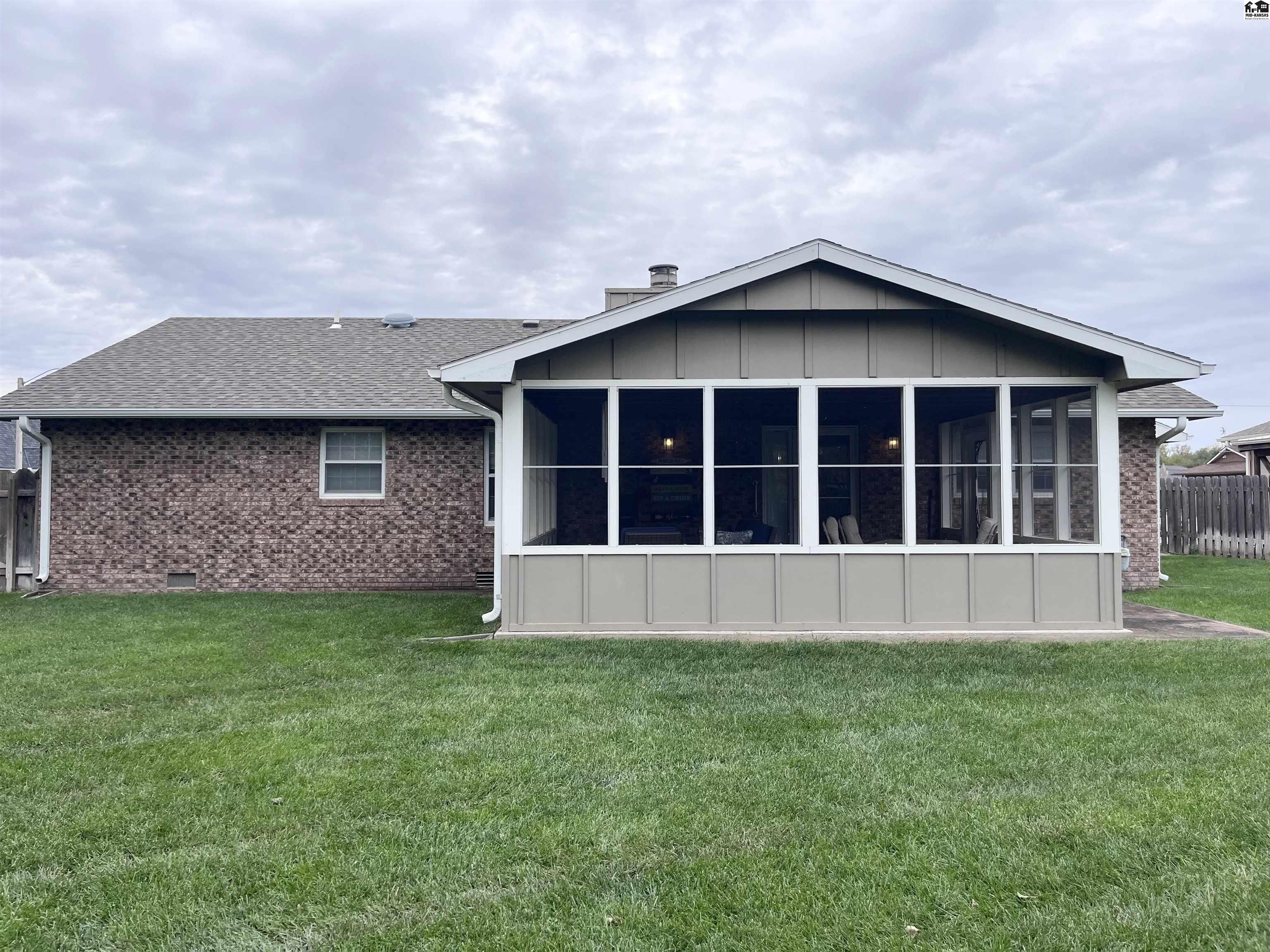 841 Pine Court Mcpherson KS 67460