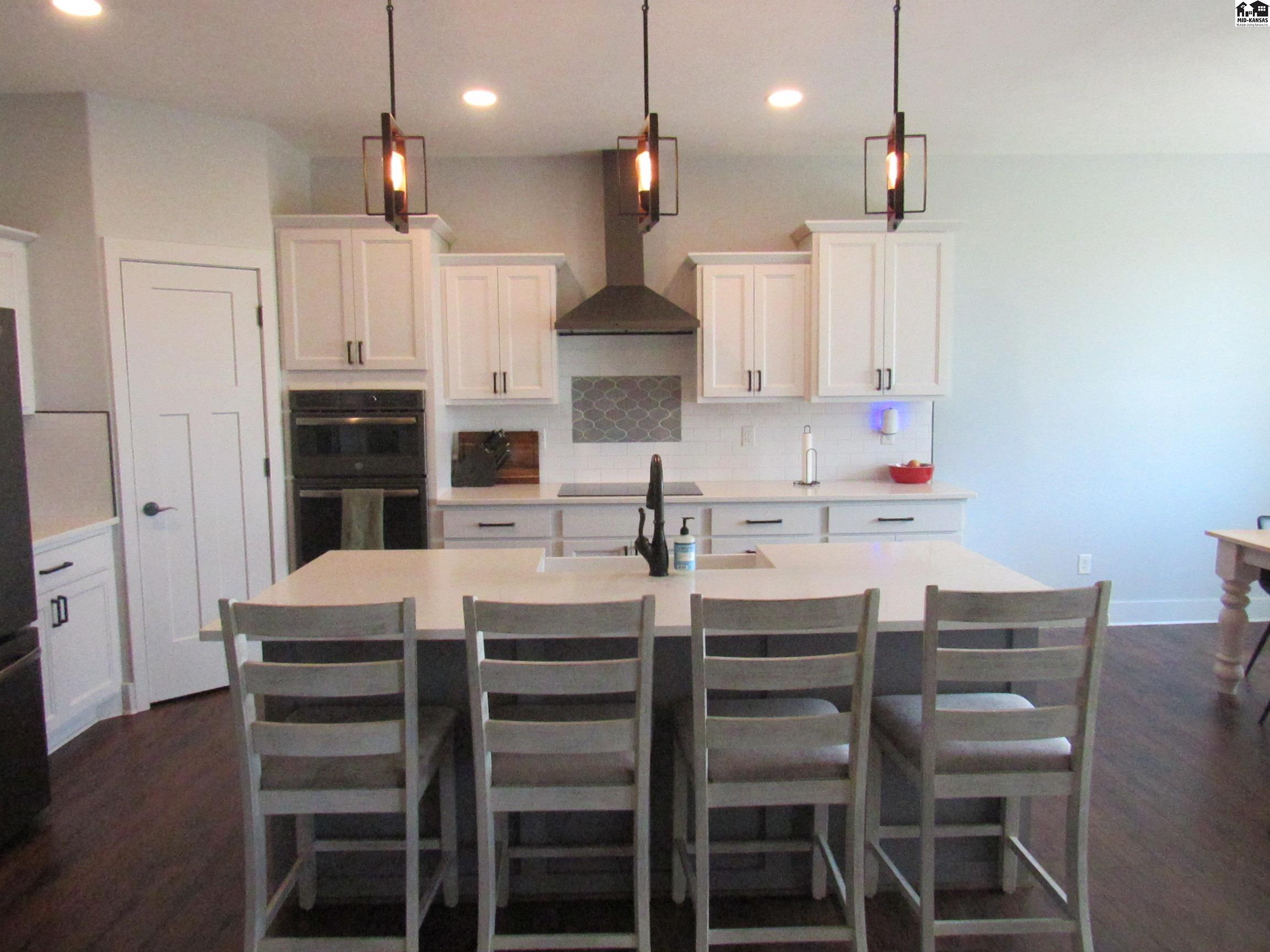 5211 E 17th Avenue Hutchinson KS 67501