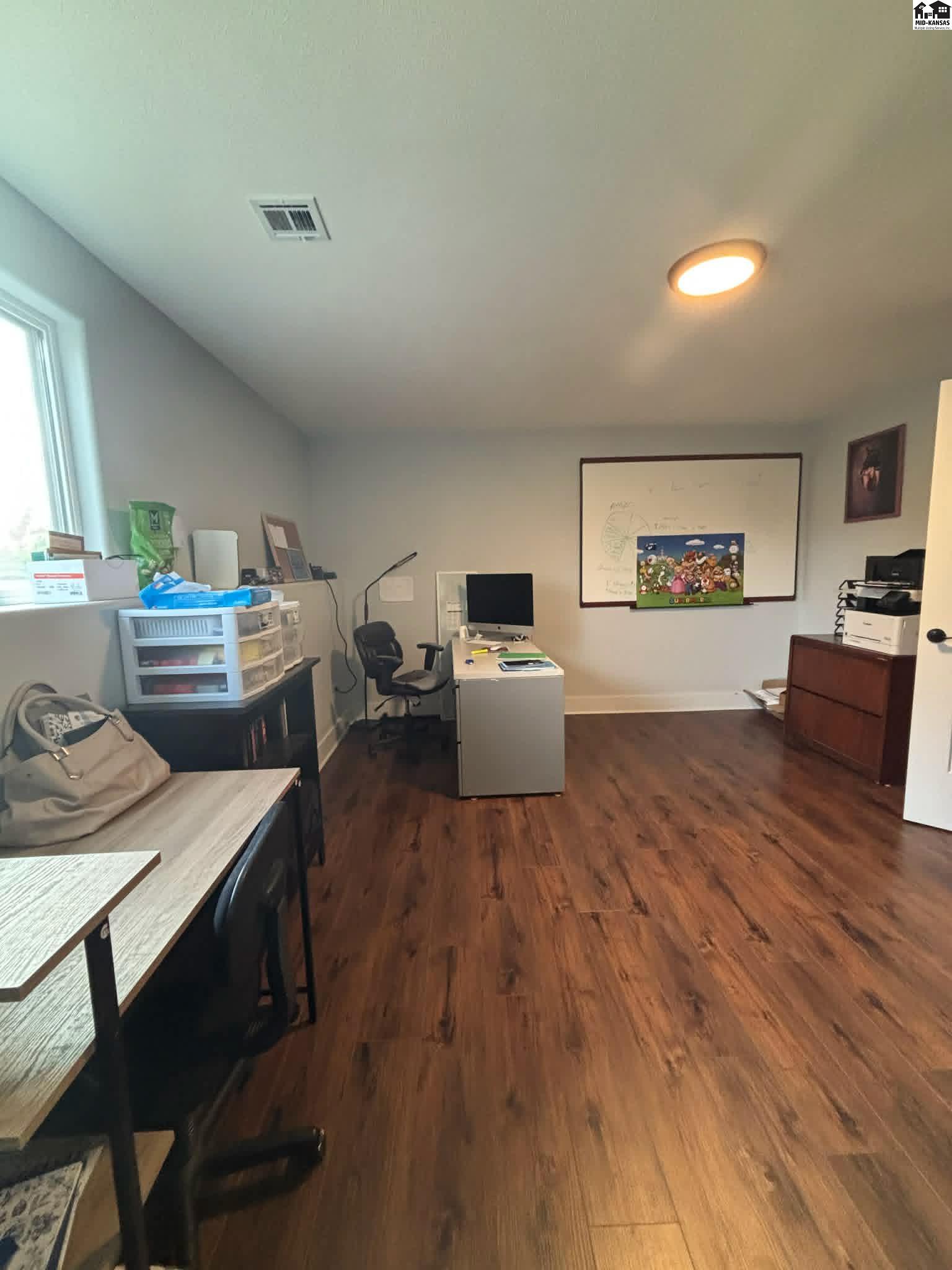 5211 E 17th Avenue Hutchinson KS 67501