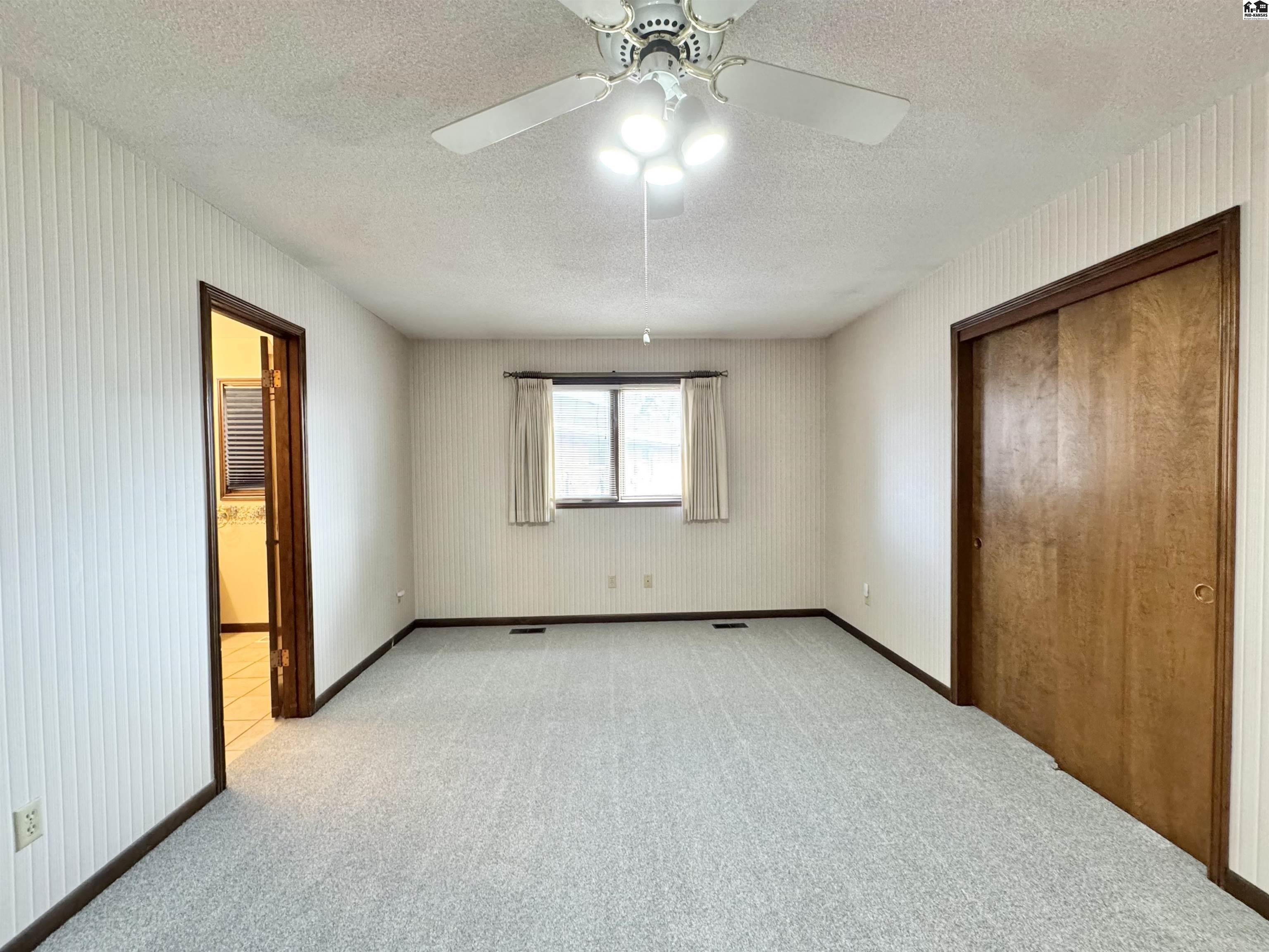 28 Eastwood Drive Hutchinson KS 67502