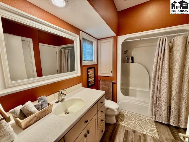 3706 Cherry Hills Drive Hutchinson KS 67502