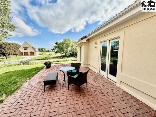 3706 Cherry Hills Drive Hutchinson KS 67502