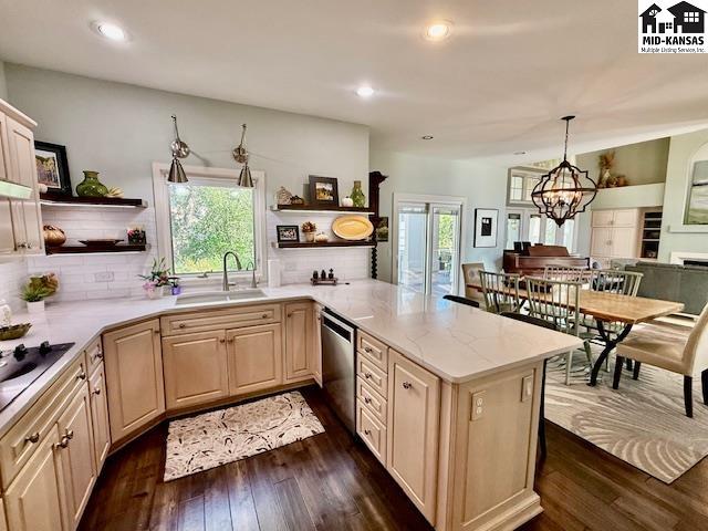 3706 Cherry Hills Drive Hutchinson KS 67502