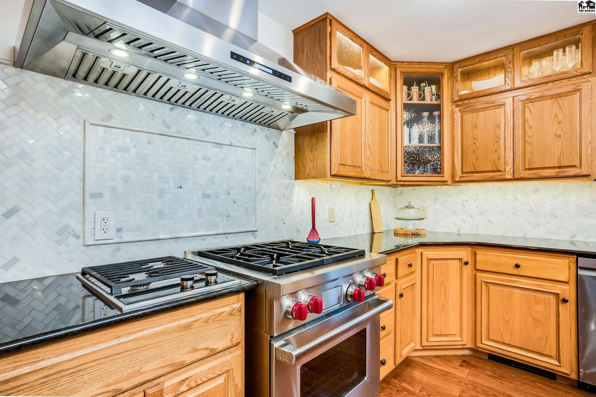 7 Oakwood Lane Hutchinson KS 67502