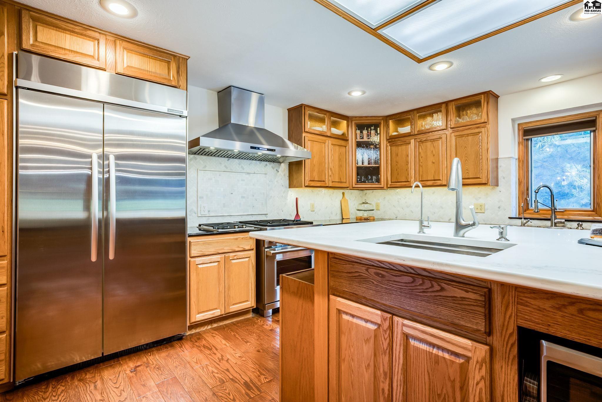 7 Oakwood Lane Hutchinson KS 67502