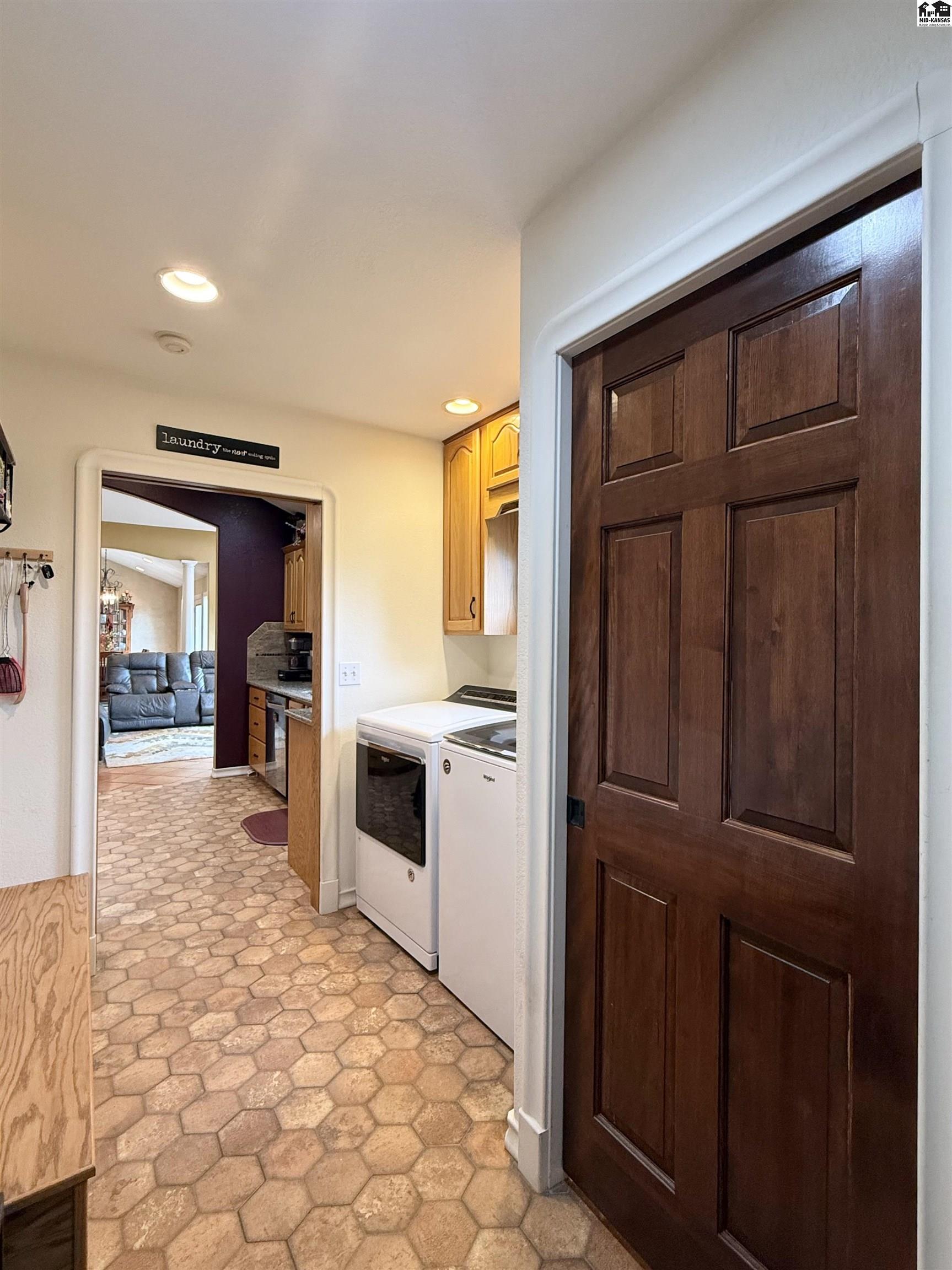 10171 Paganica Pass Hutchinson KS 67502