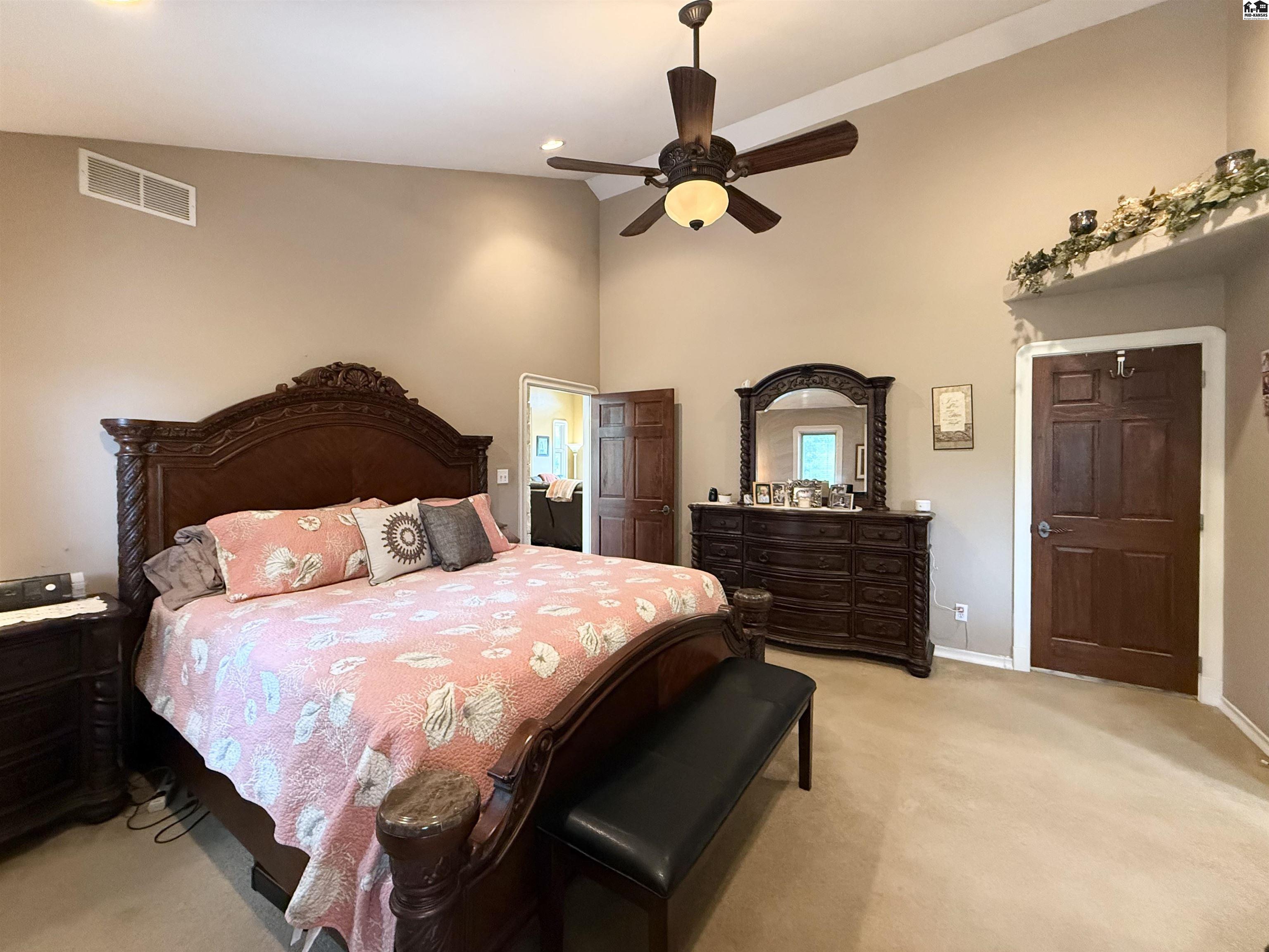 10171 Paganica Pass Hutchinson KS 67502
