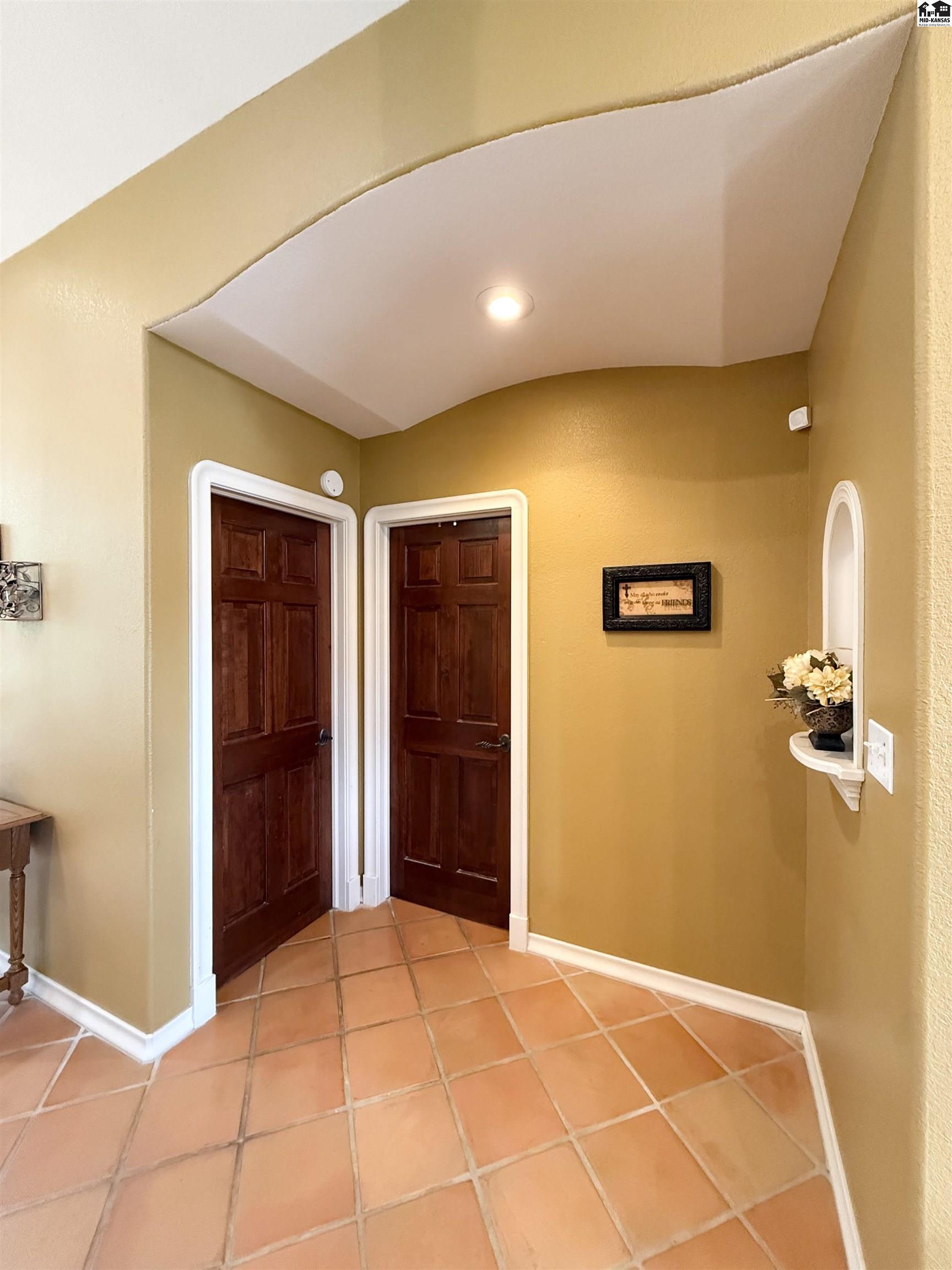 10171 Paganica Pass Hutchinson KS 67502