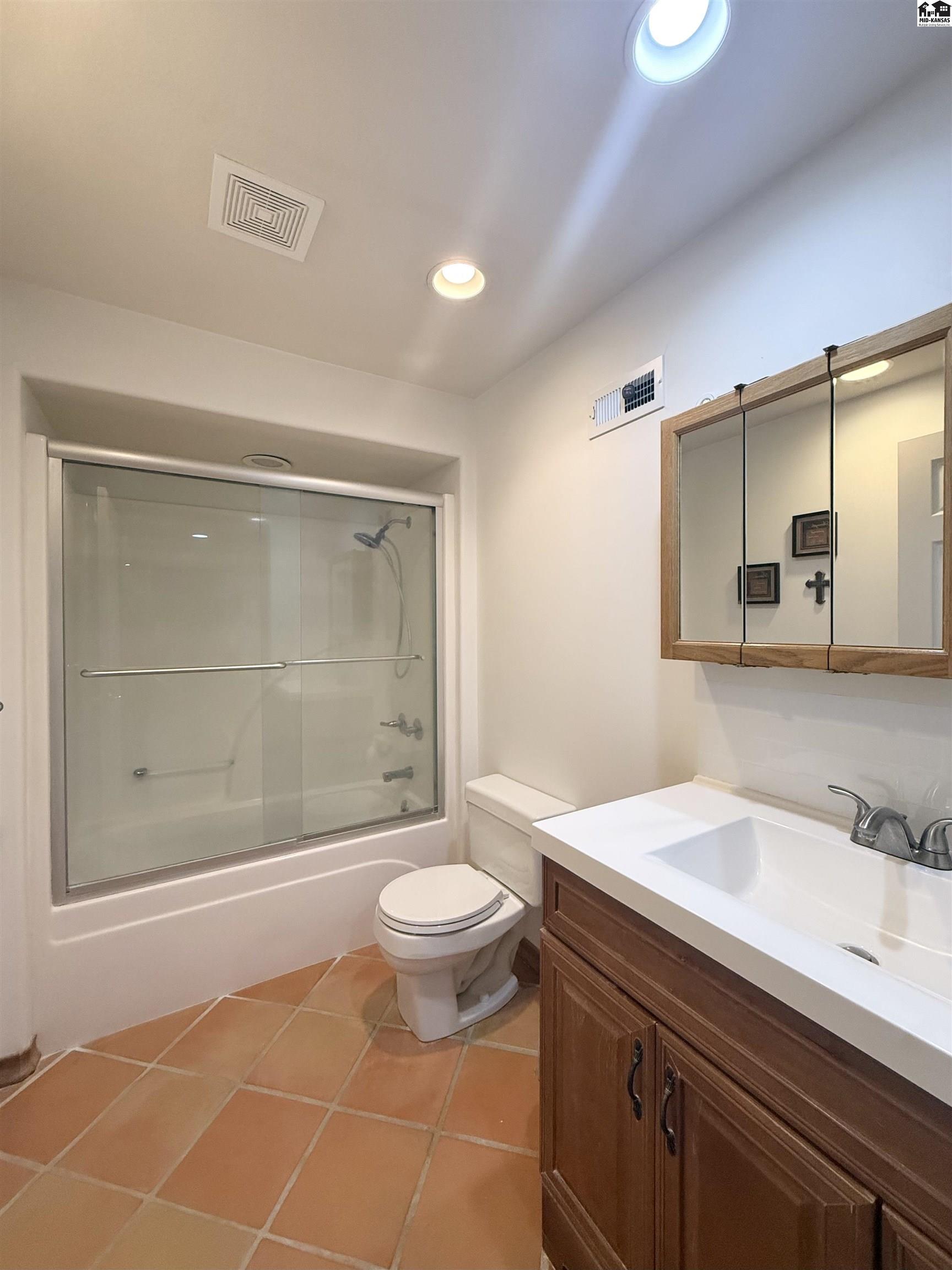 10171 Paganica Pass Hutchinson KS 67502