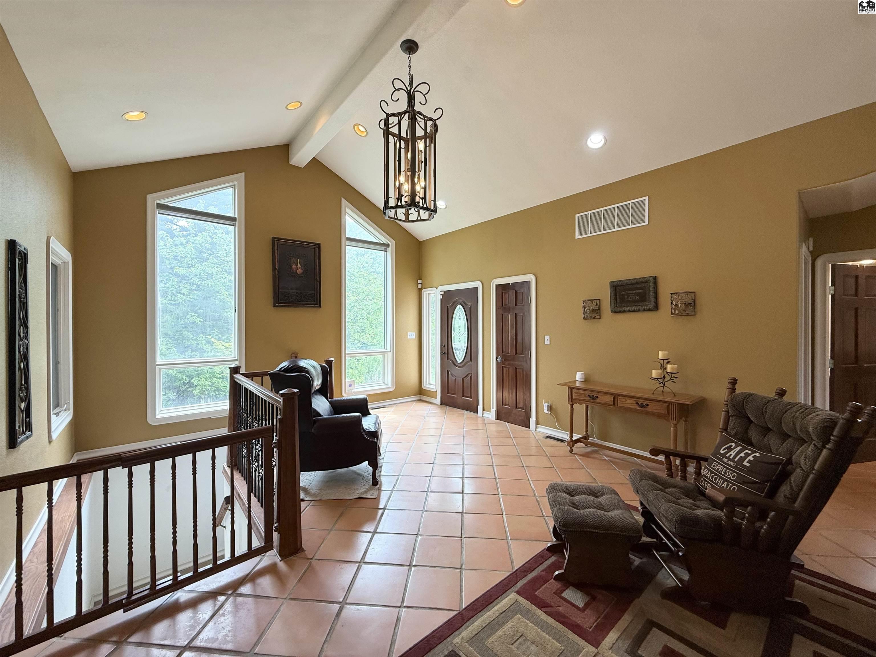 10171 Paganica Pass Hutchinson KS 67502