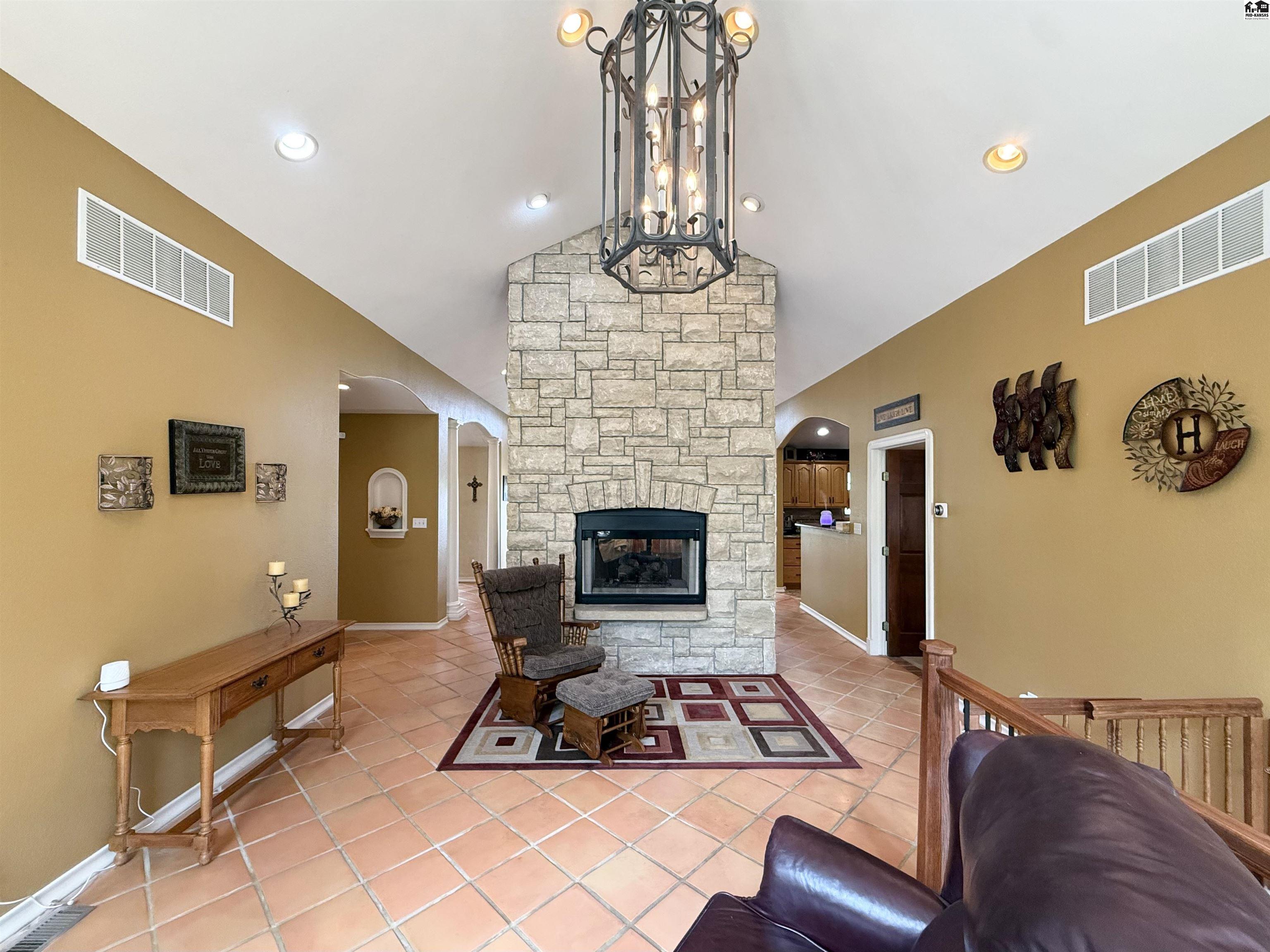10171 Paganica Pass Hutchinson KS 67502