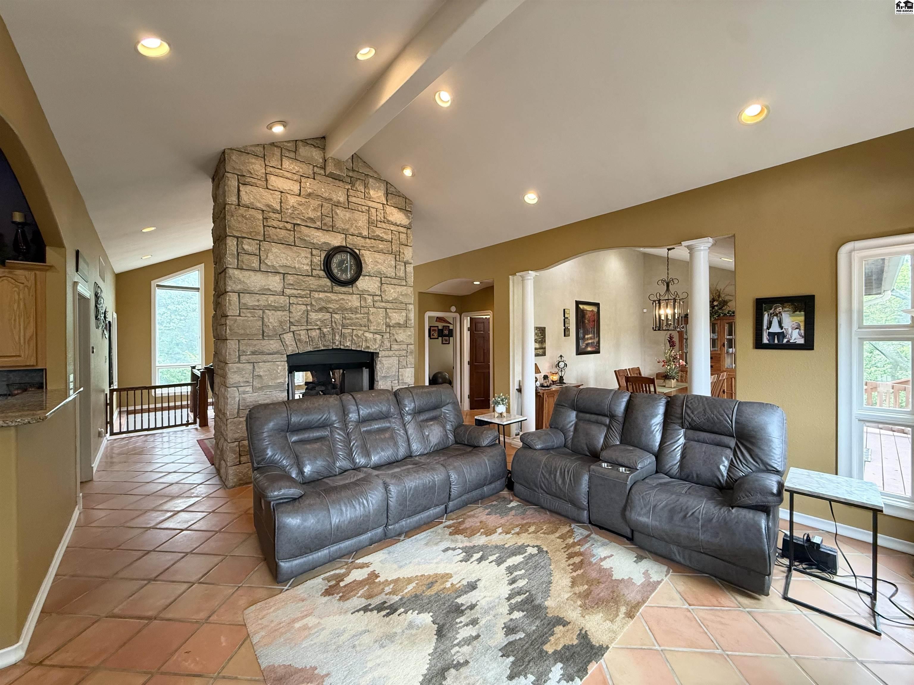 10171 Paganica Pass Hutchinson KS 67502