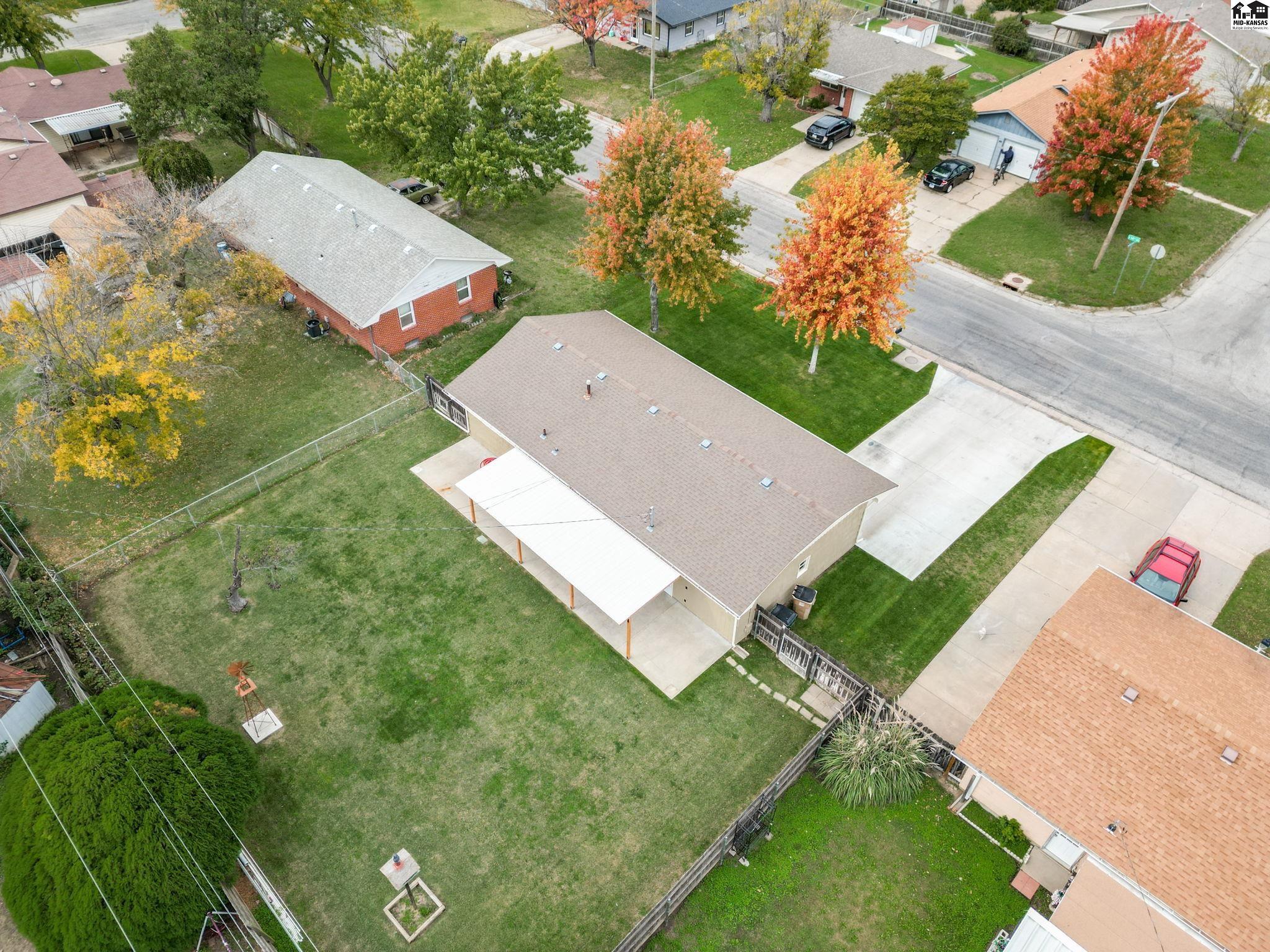 1213 E 14th Avenue Hutchinson KS 67502