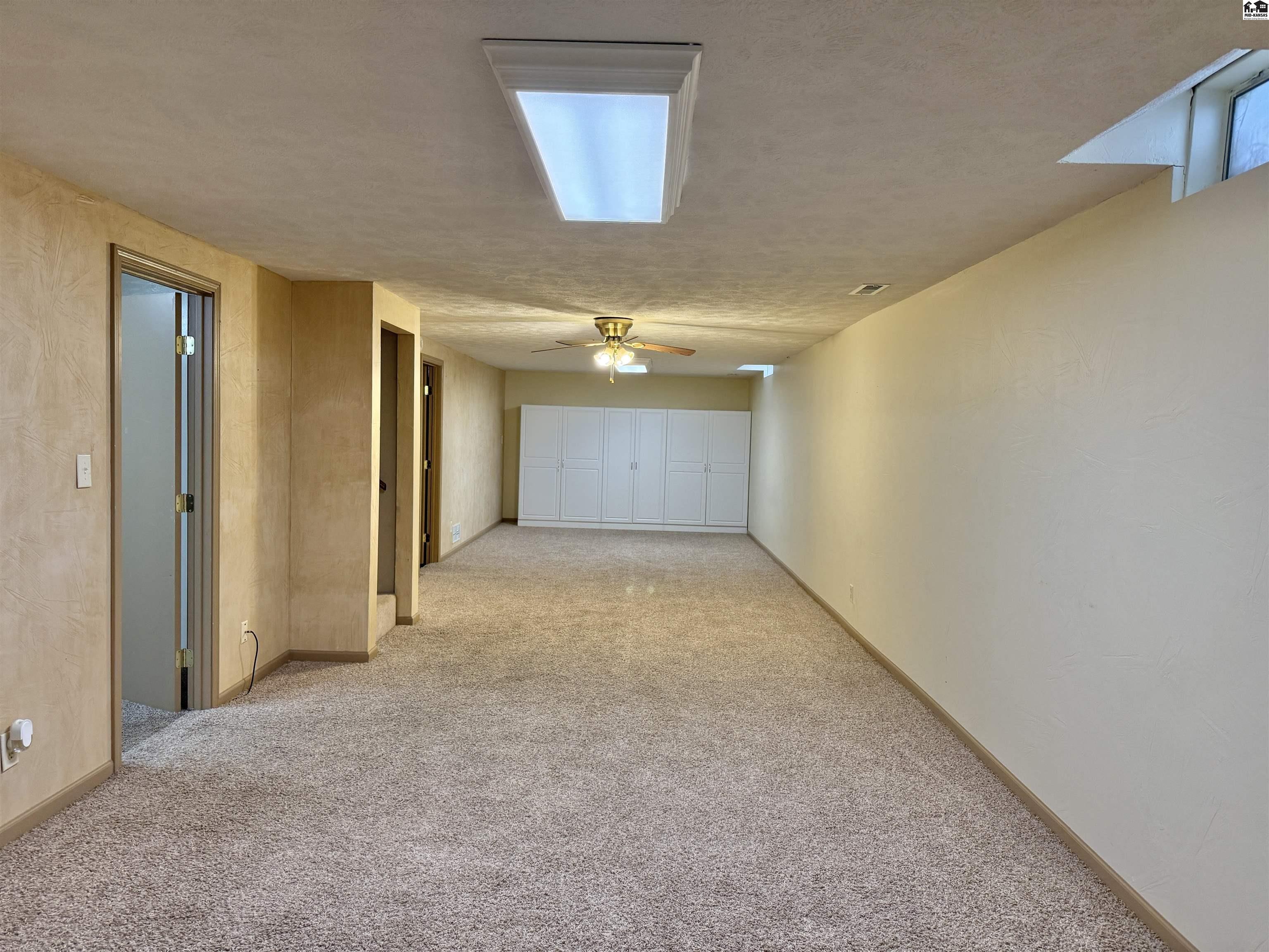 40 E Des Moines Avenue South Hutchinson KS 67505