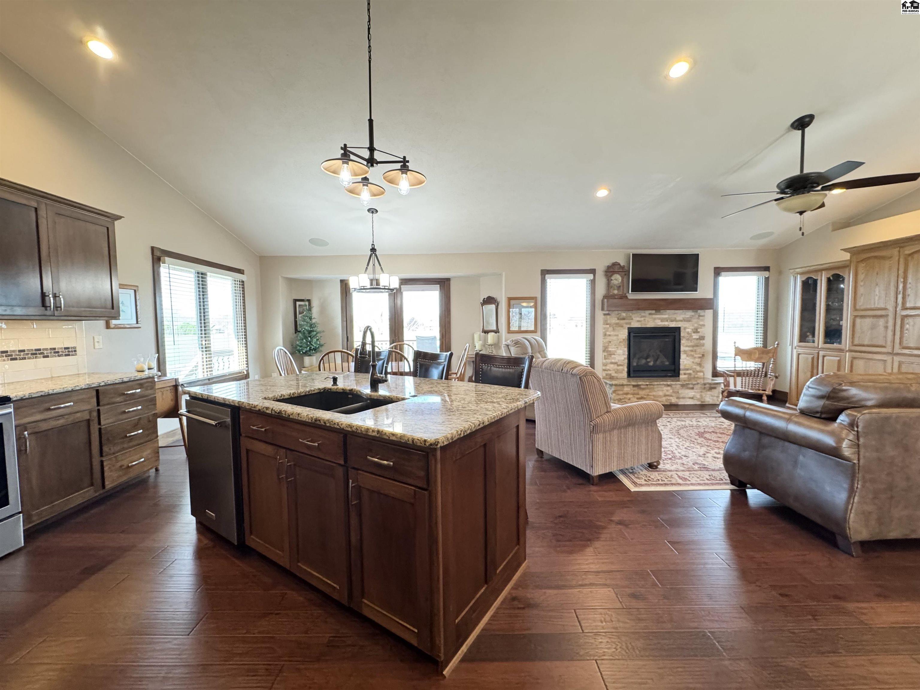 2809 Morris Road Hutchinson KS 67502