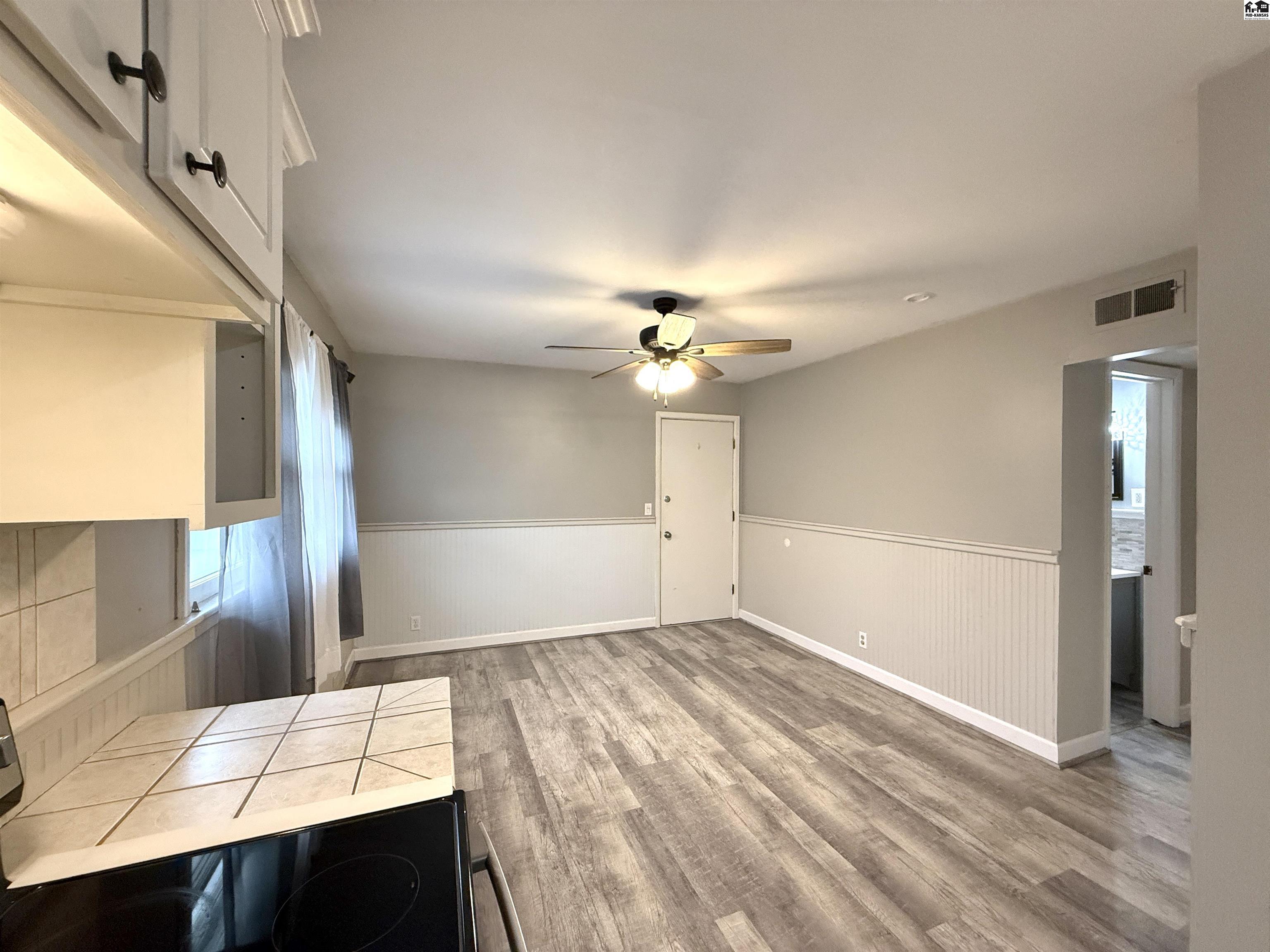 230 E 7th Street Halstead KS 67056