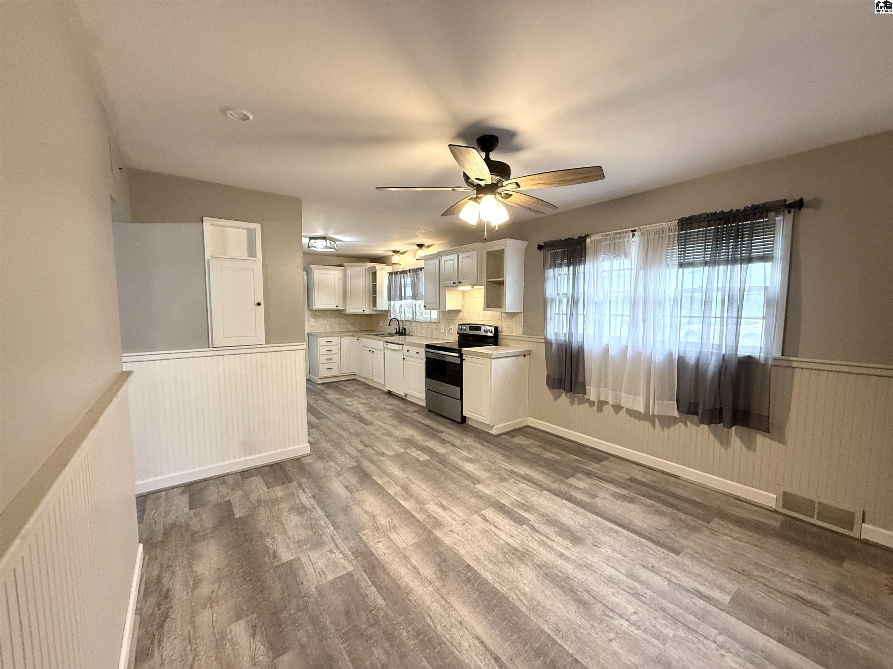 230 E 7th Street Halstead KS 67056