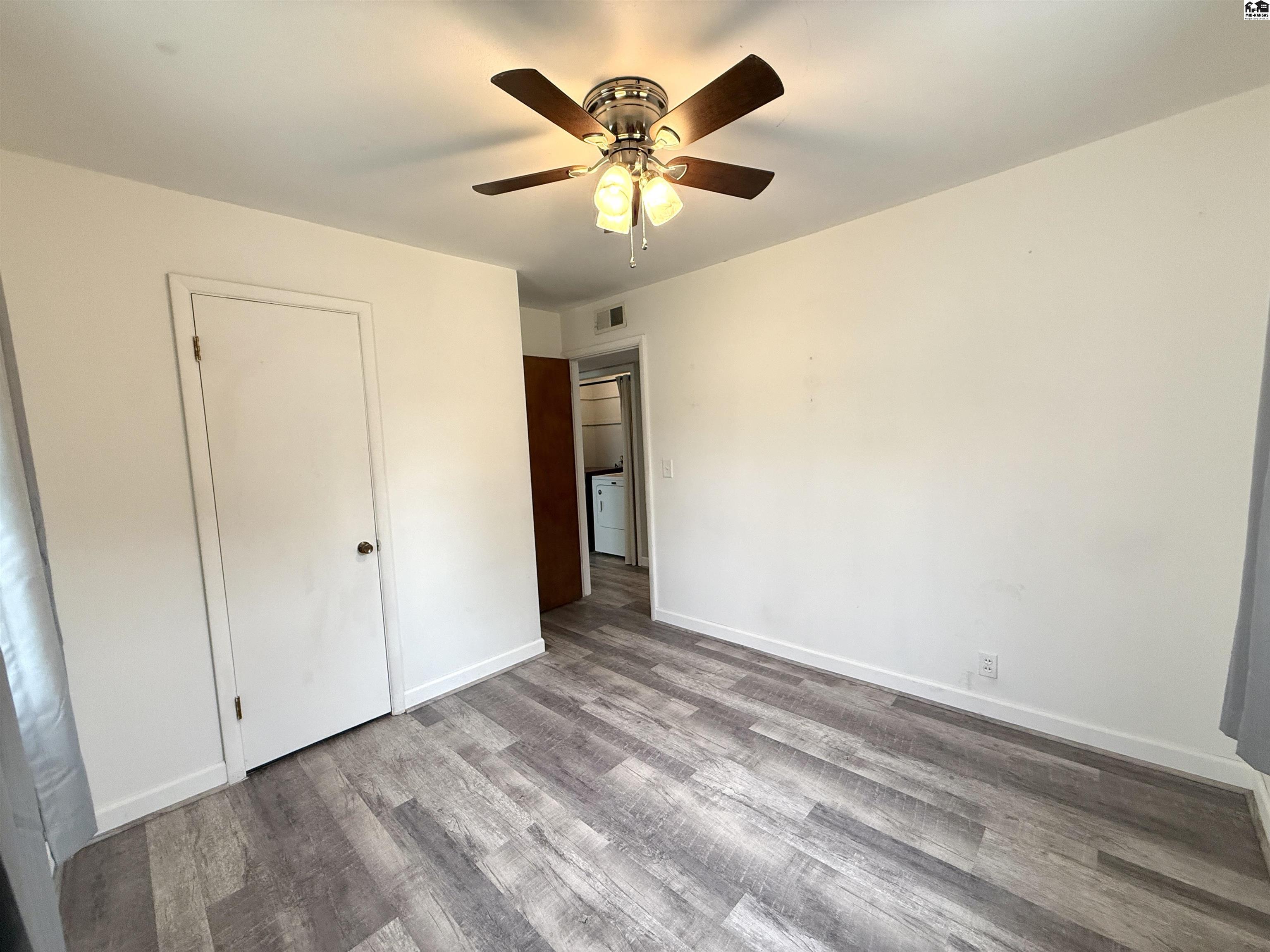 230 E 7th Street Halstead KS 67056