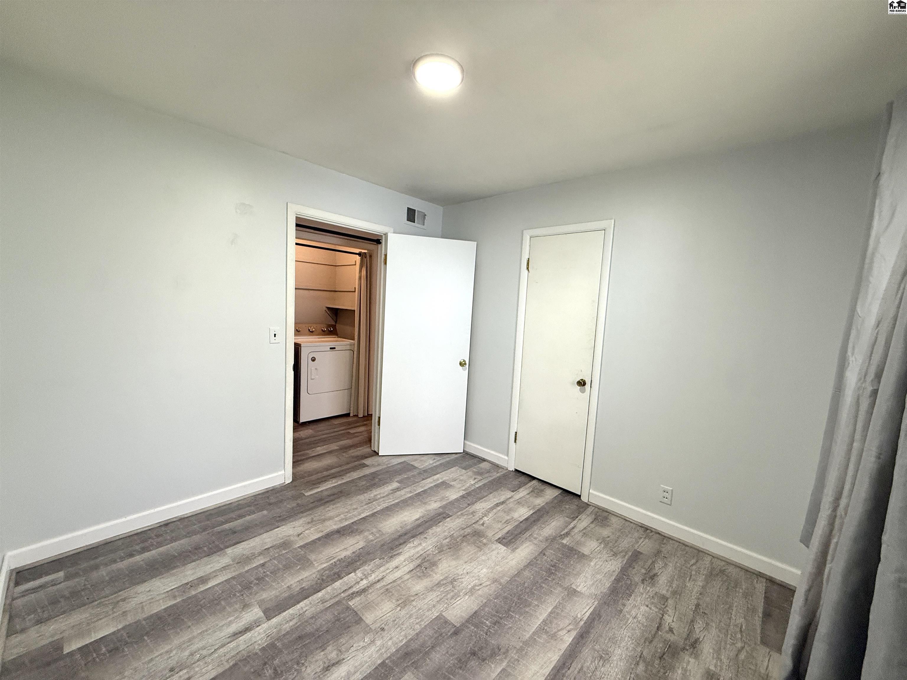 230 E 7th Street Halstead KS 67056