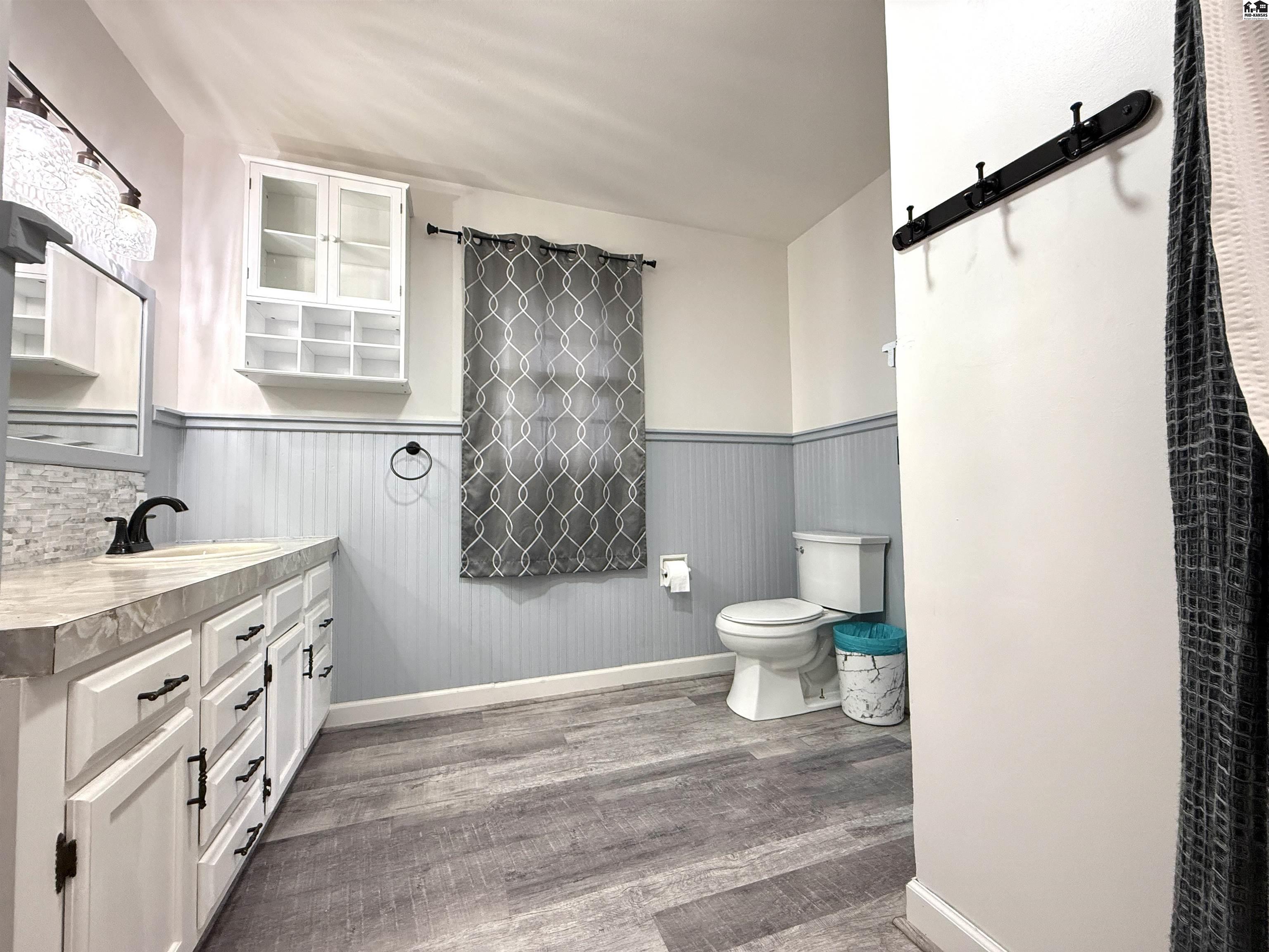 230 E 7th Street Halstead KS 67056