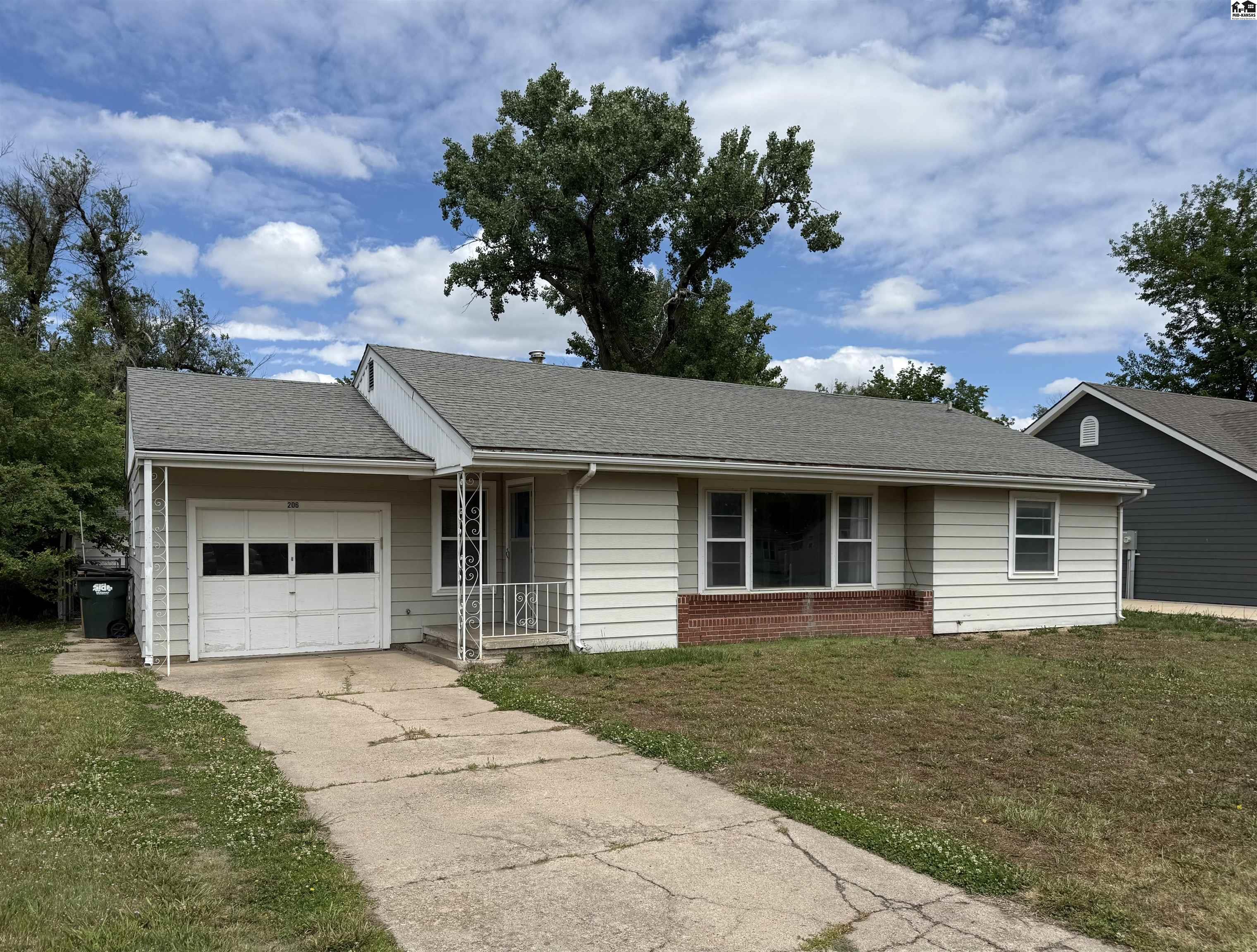 206 E Kansas Avenue Hutchinson KS 67502