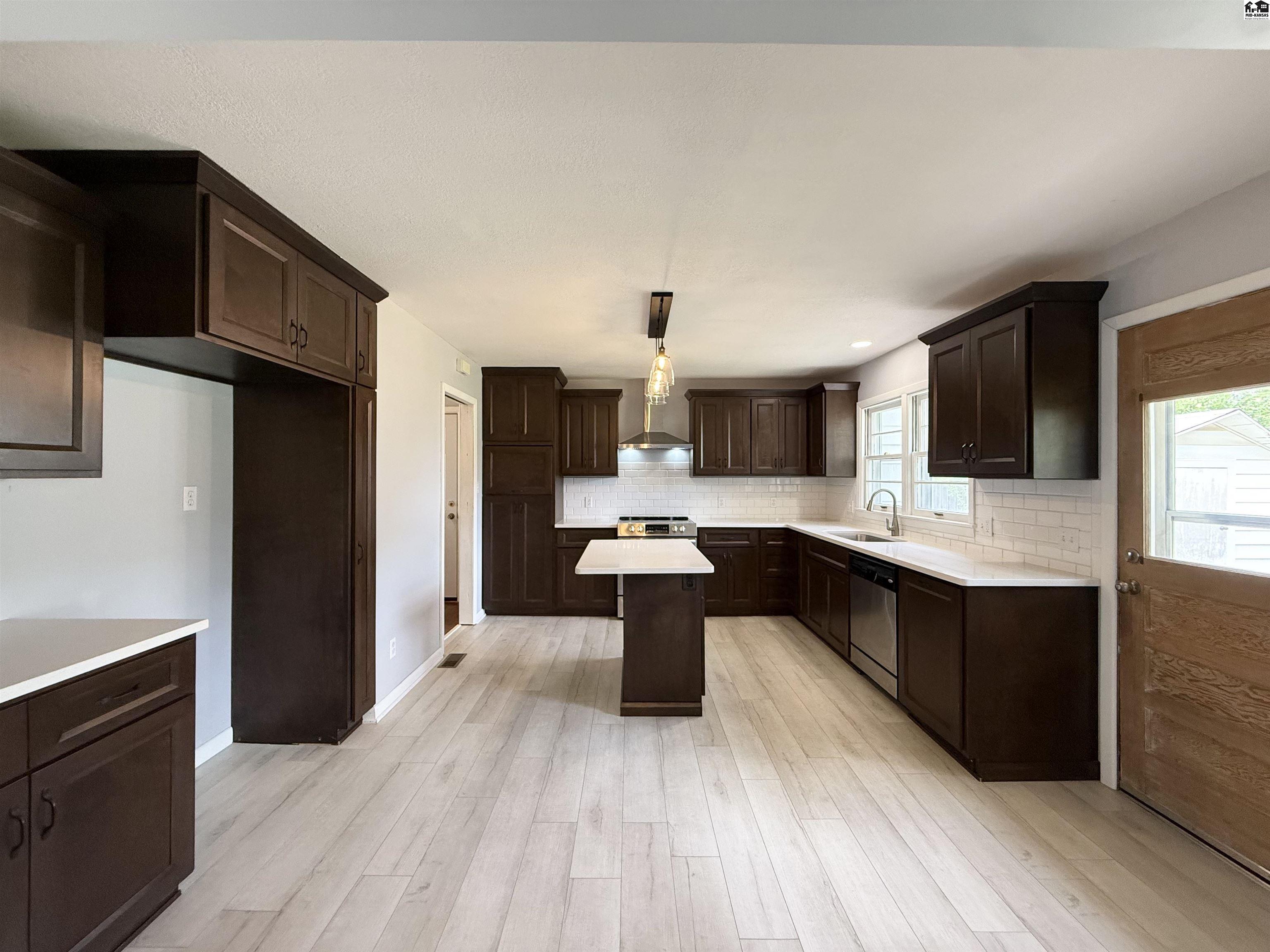 206 E Kansas Avenue Hutchinson KS 67502