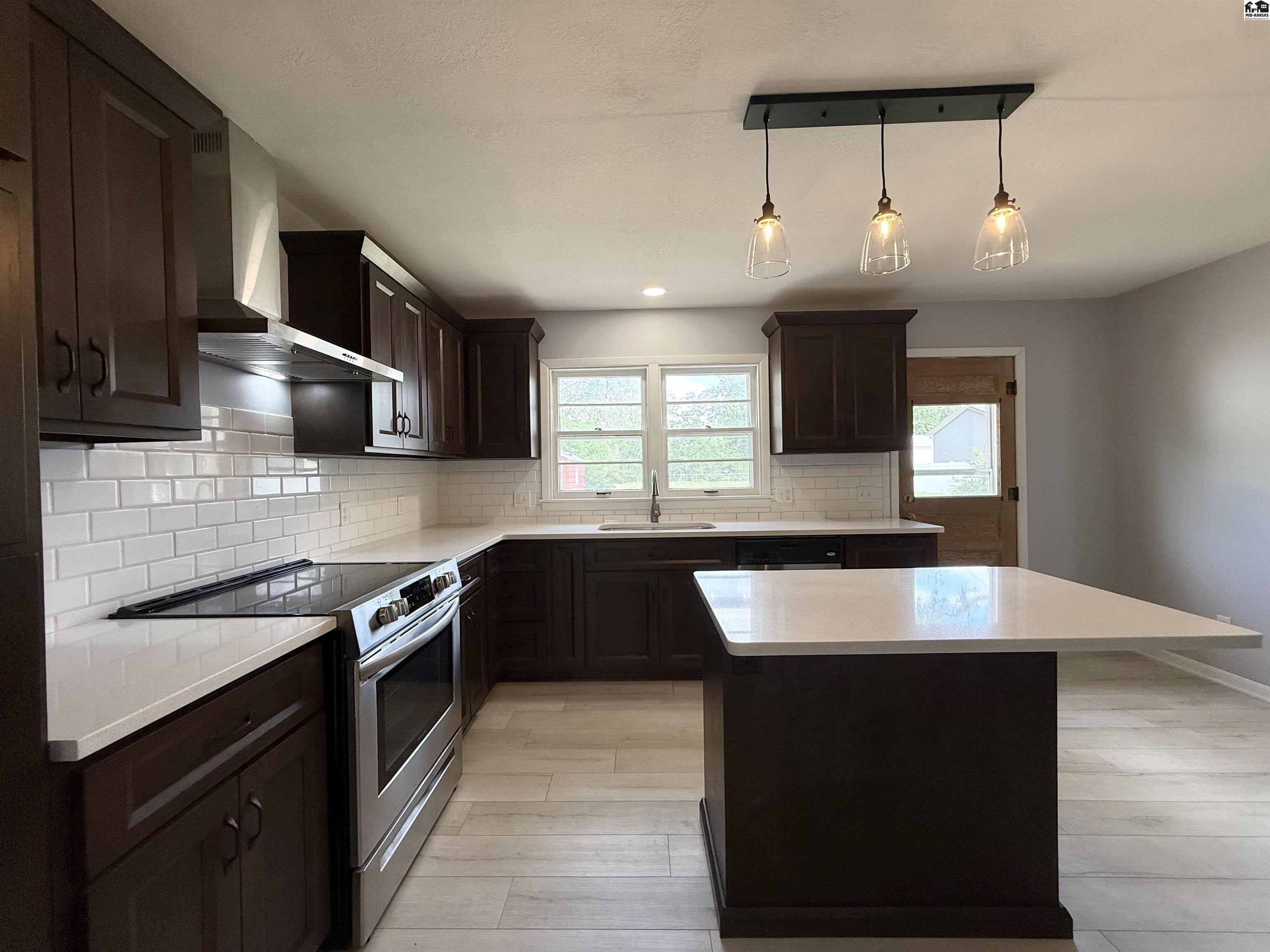 206 E Kansas Avenue Hutchinson KS 67502