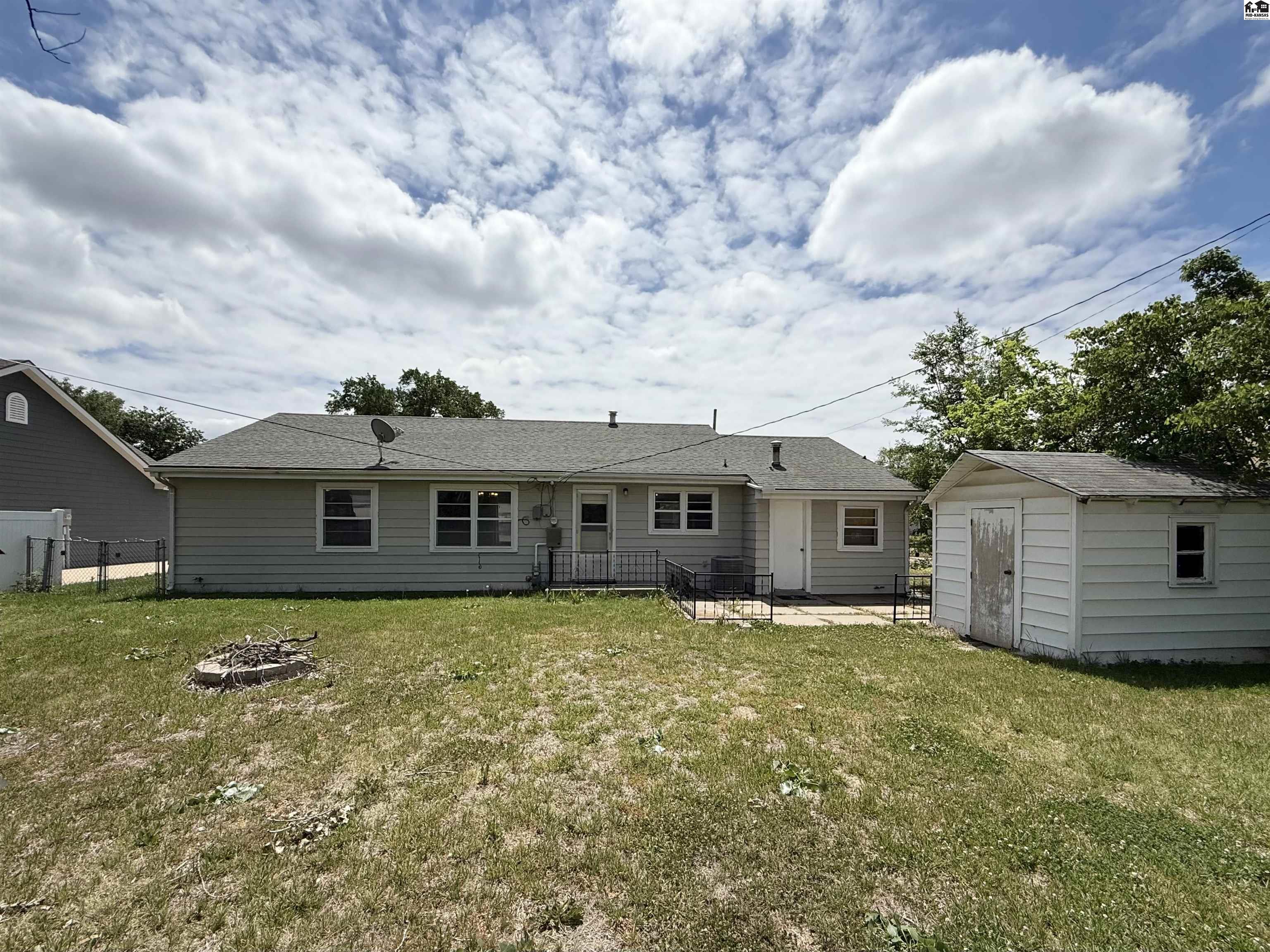 206 E Kansas Avenue Hutchinson KS 67502