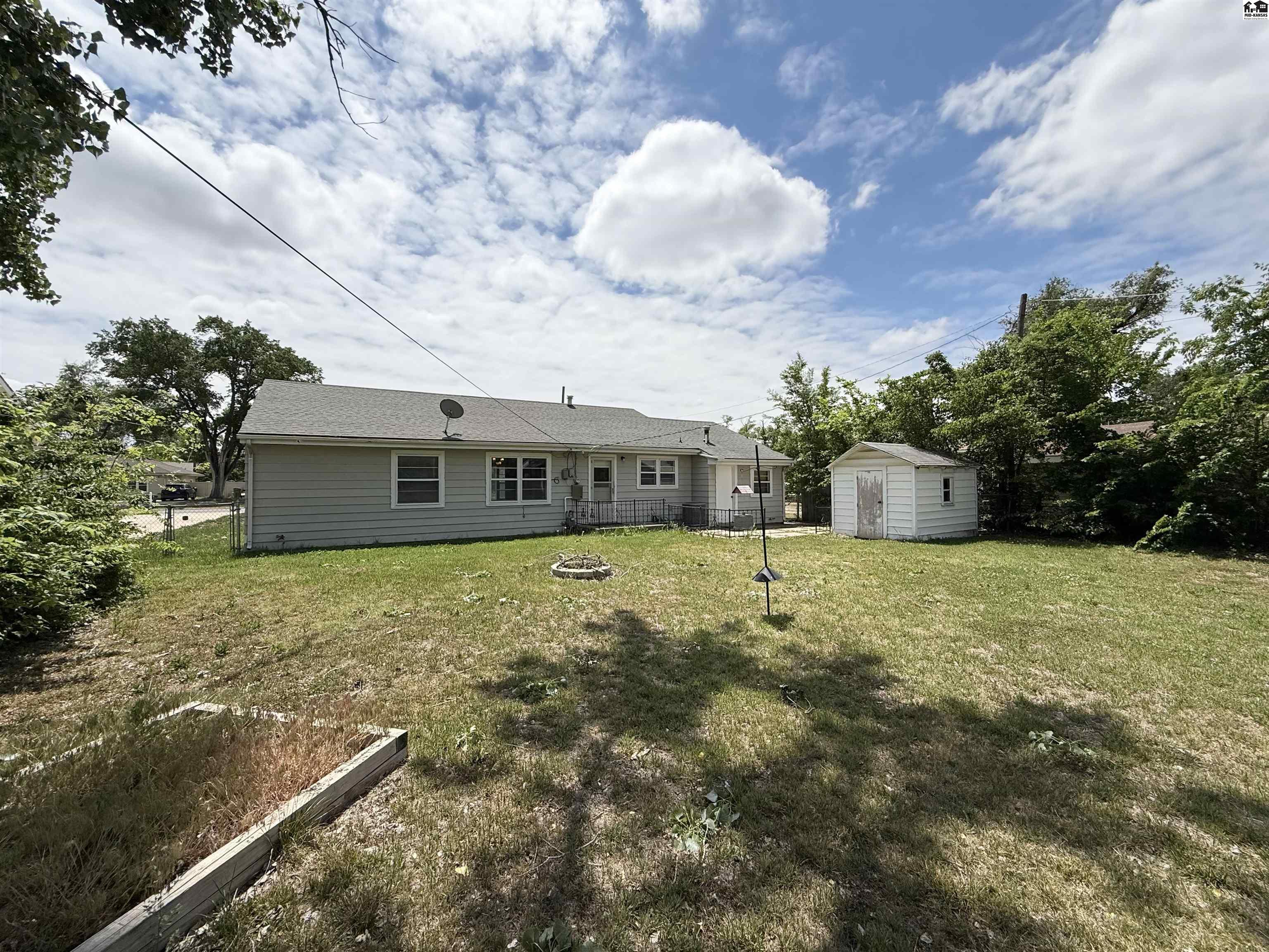206 E Kansas Avenue Hutchinson KS 67502