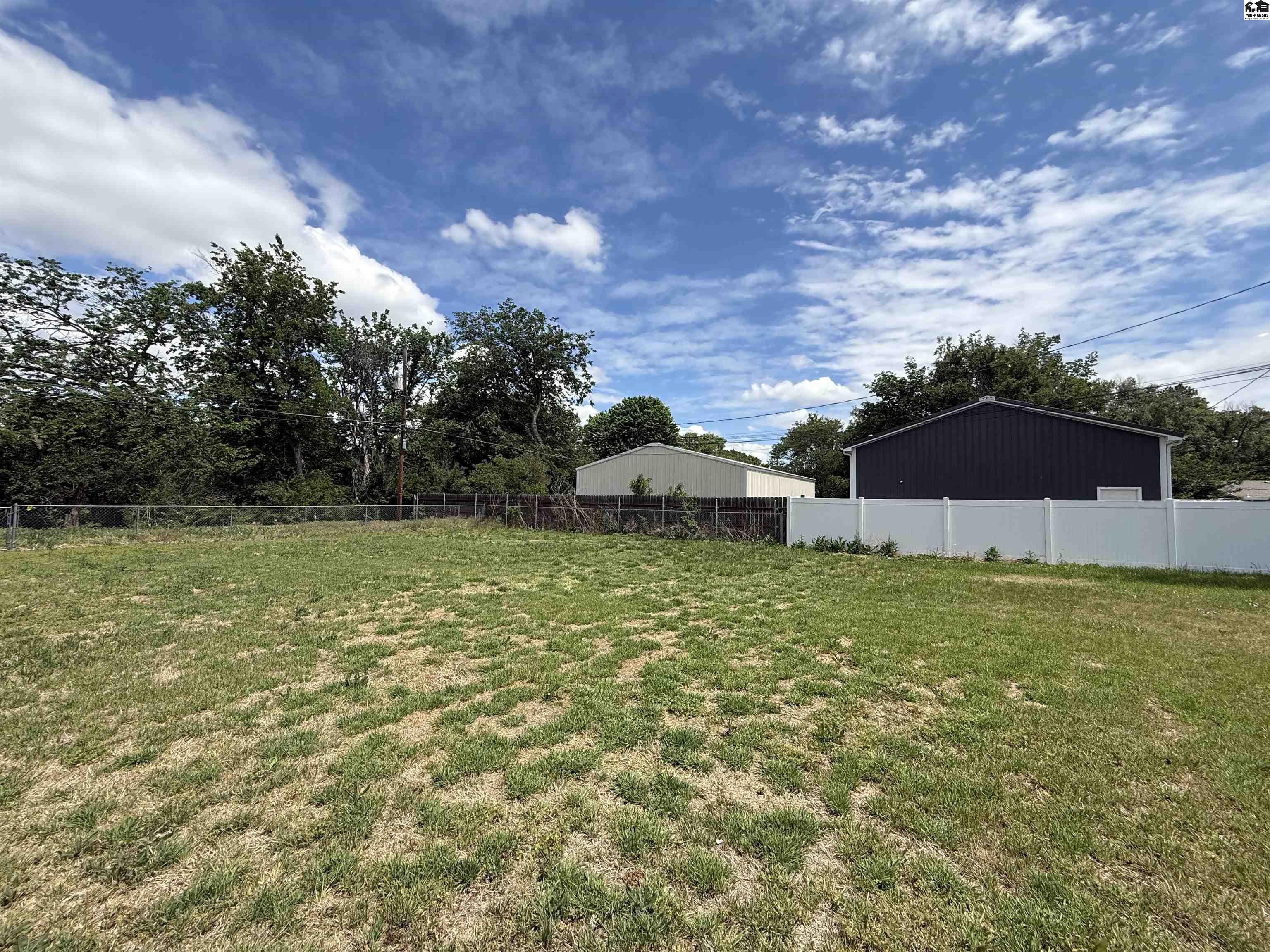 206 E Kansas Avenue Hutchinson KS 67502