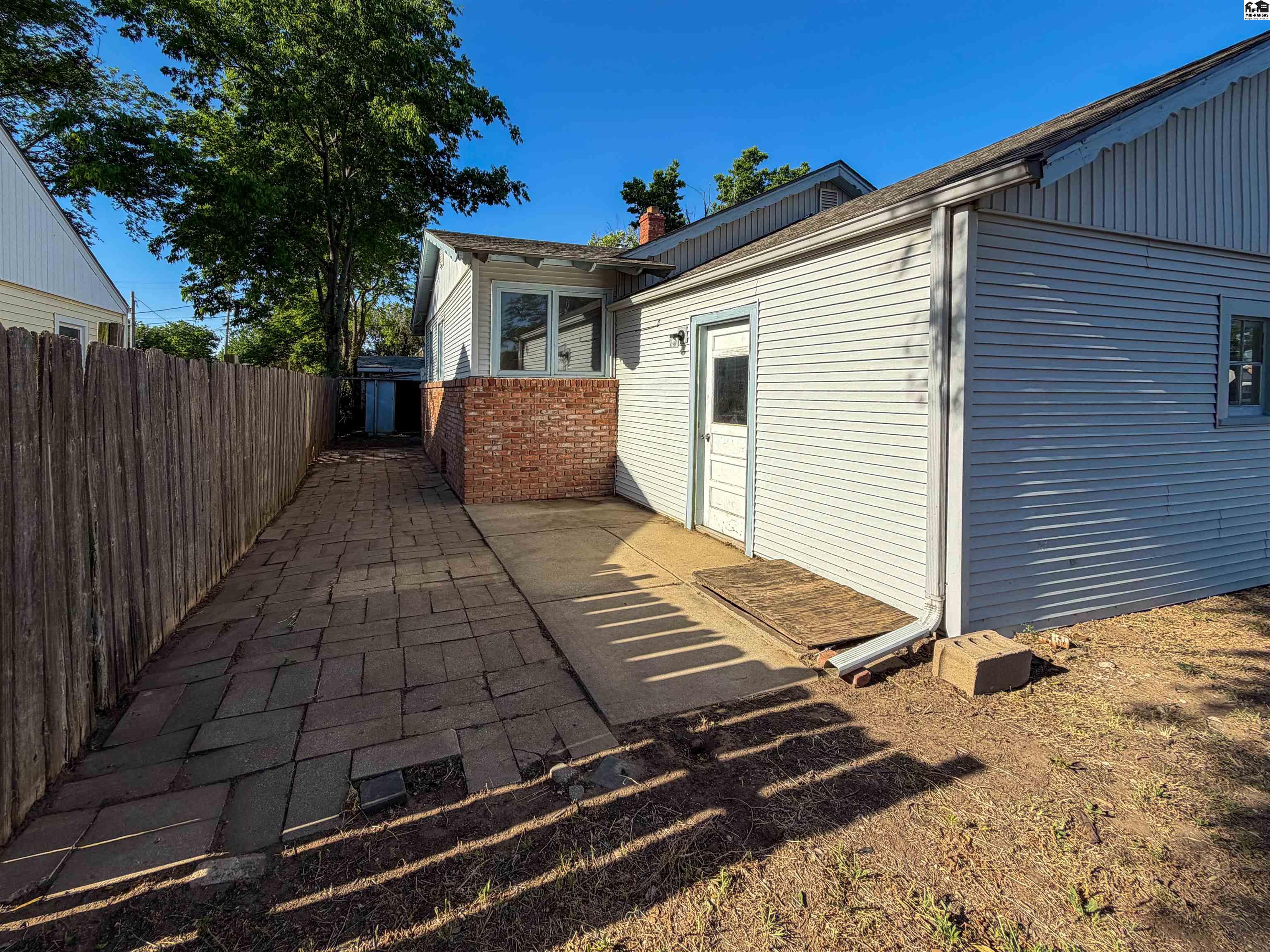 1718 N Van Buren Street Hutchinson KS 67502