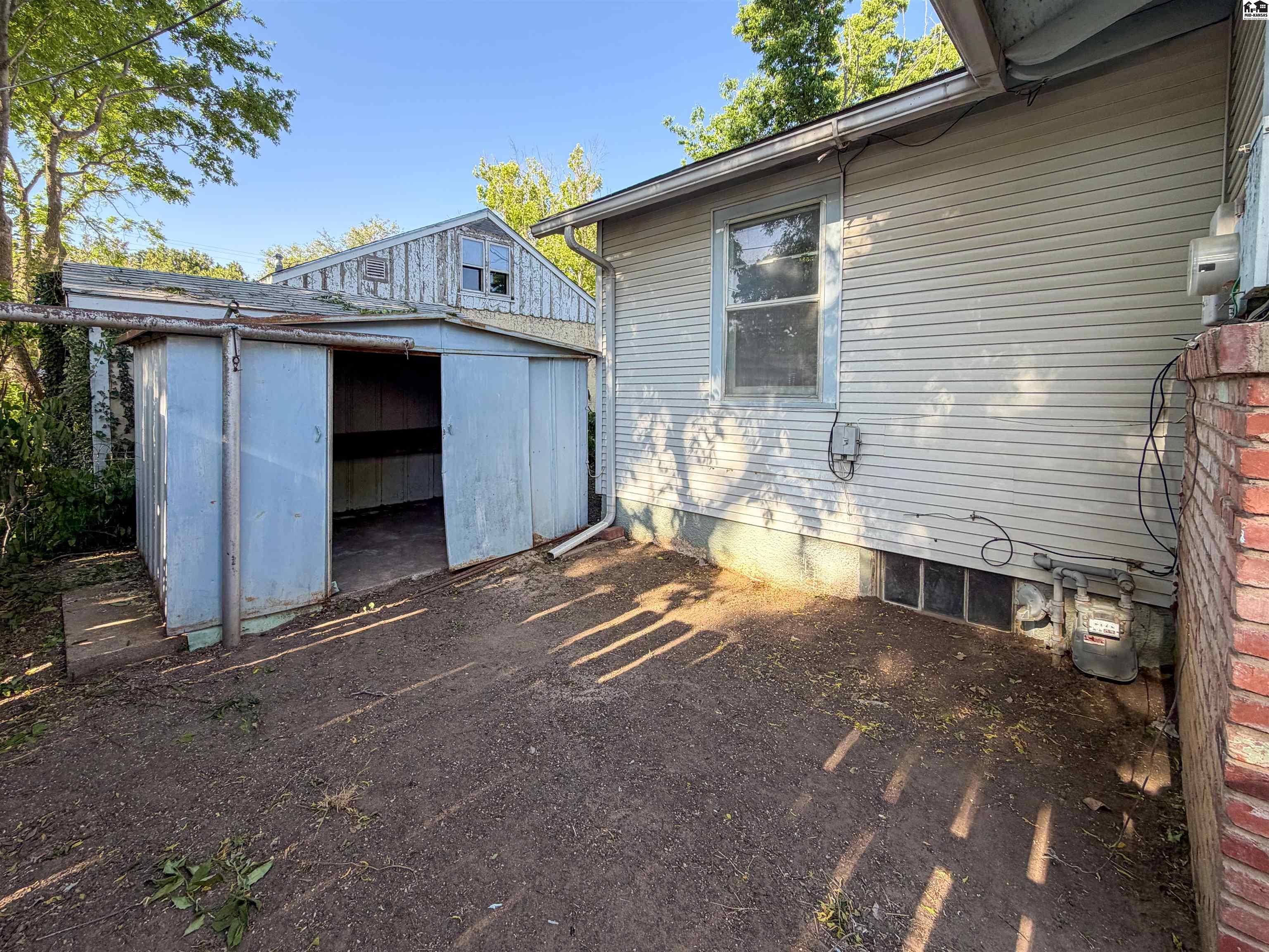 1718 N Van Buren Street Hutchinson KS 67502