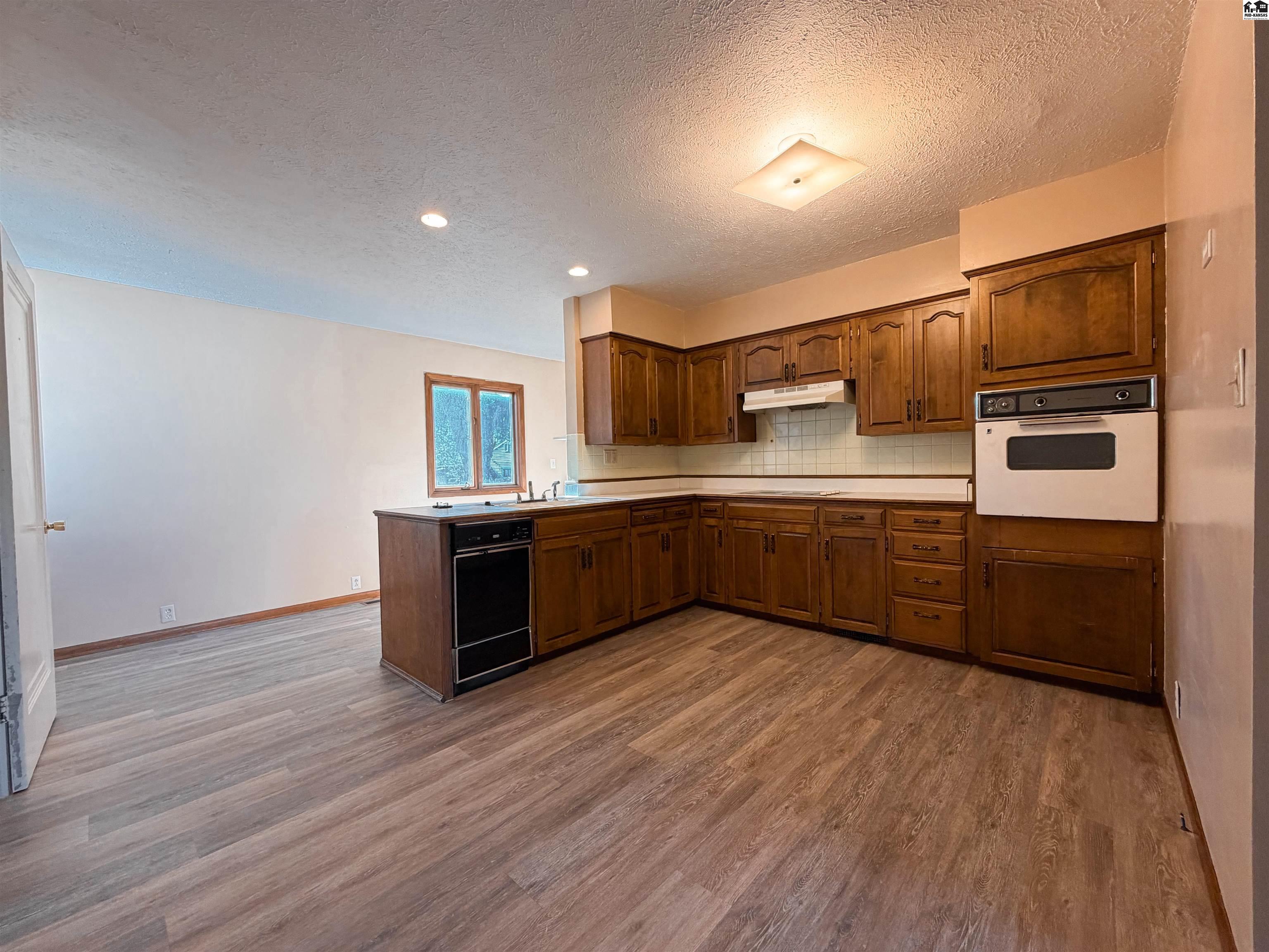 1718 N Van Buren Street Hutchinson KS 67502